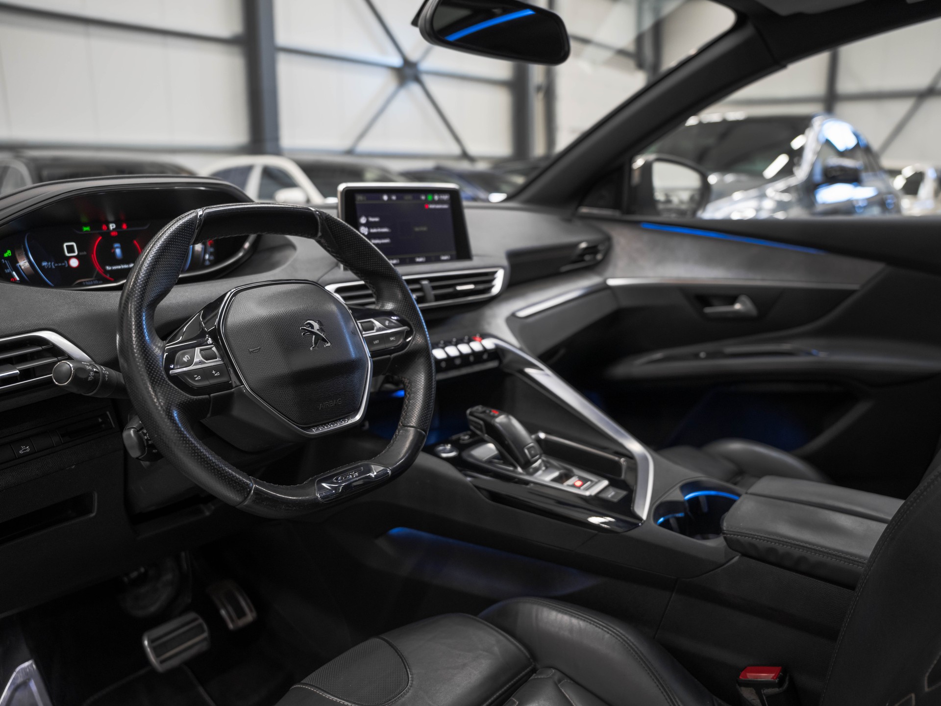 PEUGEOT 3008 2.0 BlueHDi GT EAT-image-7