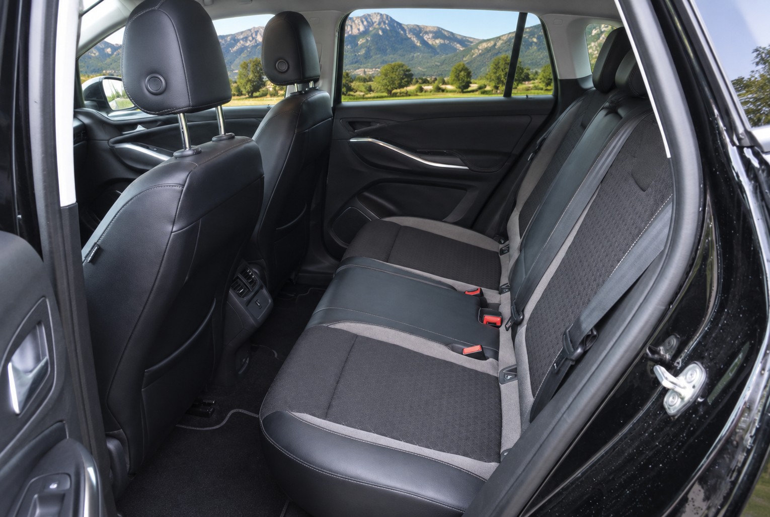 OPEL Grandland X 1.6CDTi Excellence Automatik-image-10