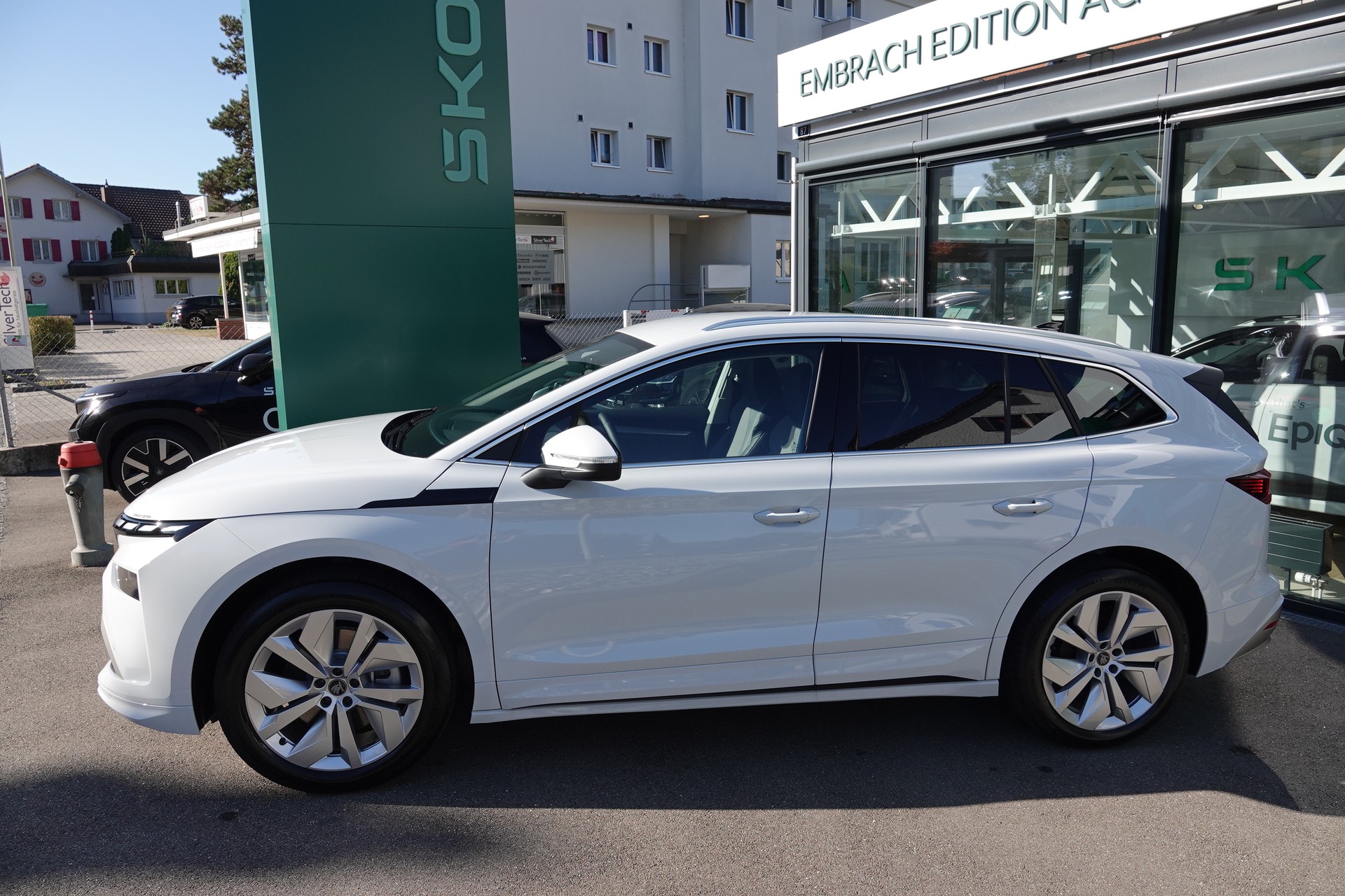 SKODA Enyaq 85x Dynamic-image-4