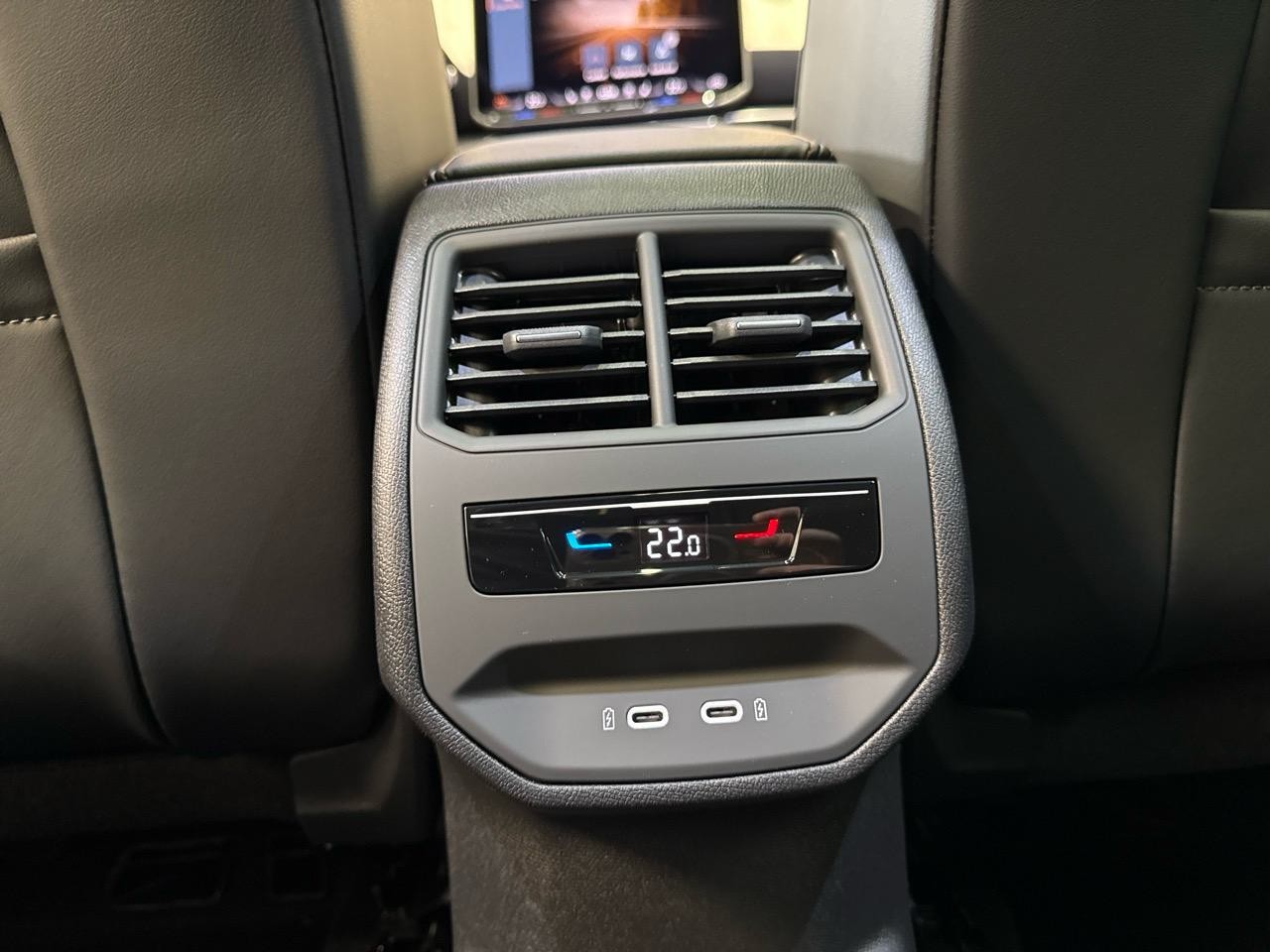 CUPRA Formentor 1.5 TSI DSG-image-11
