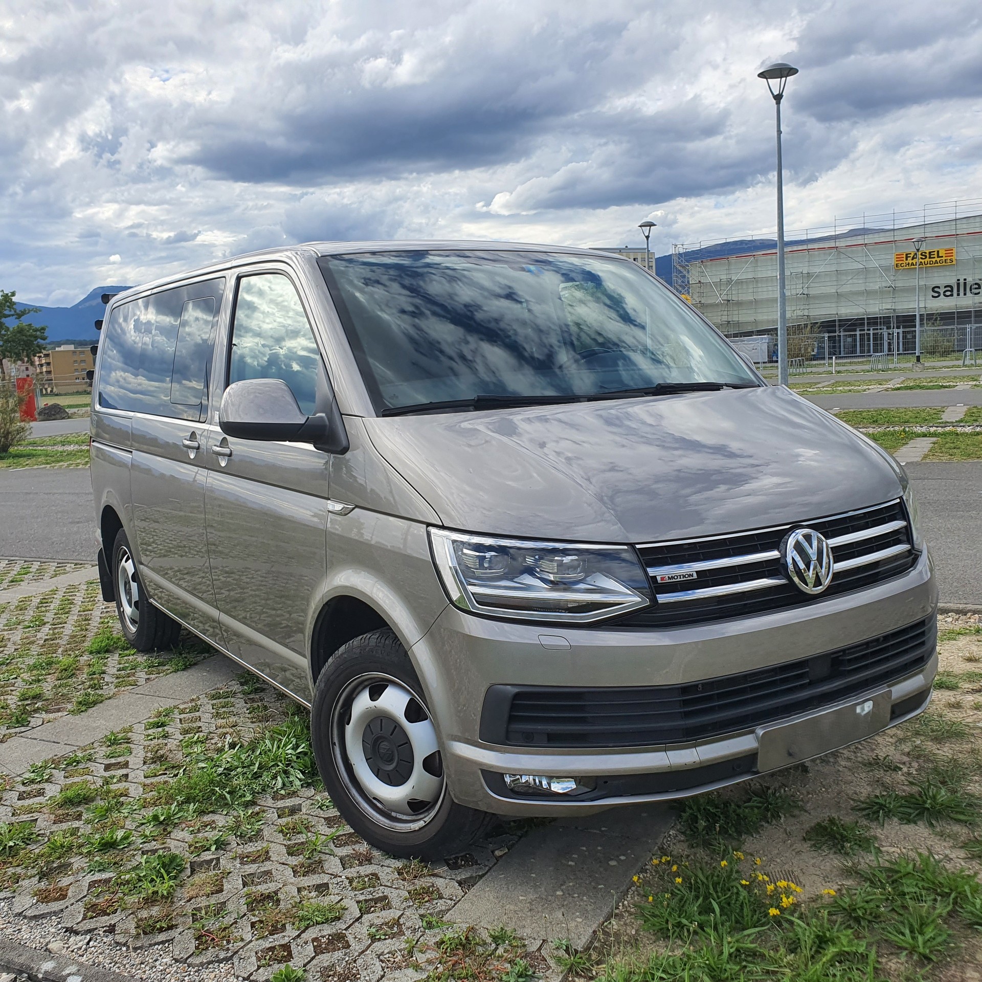 VW 2.0 TDI 199 Comfortline DSG 4m-image-2