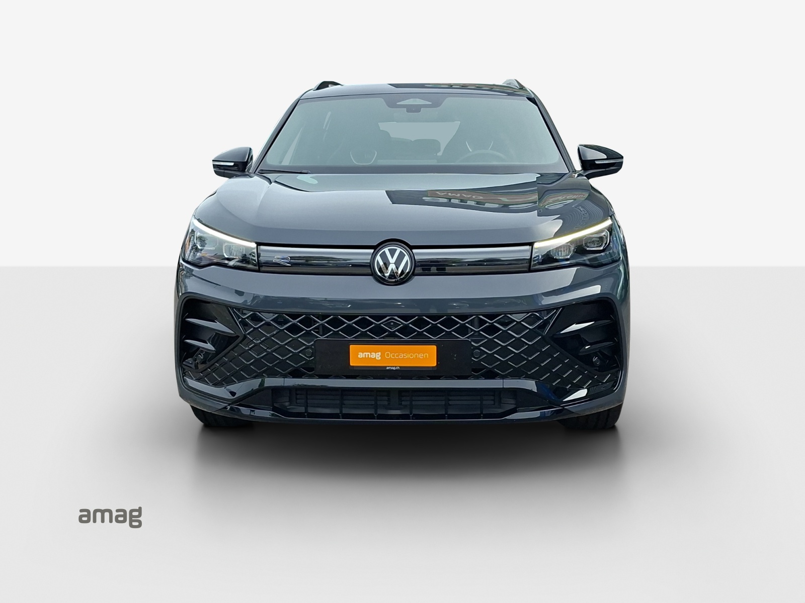 VW Tiguan 2.0 TSI DSG R-Line 4Motion-image-6