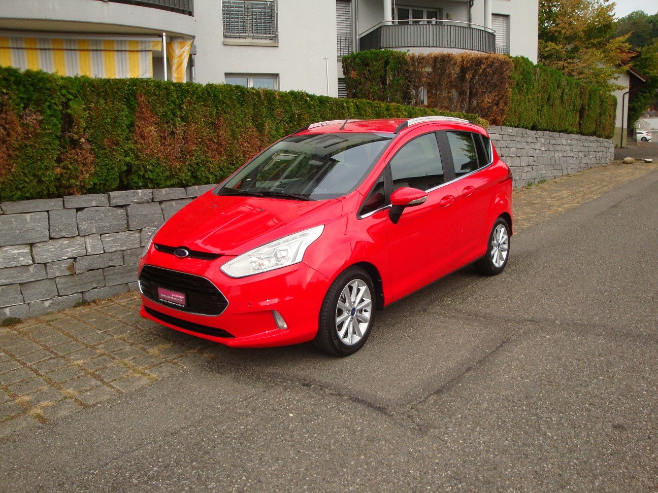 FORD B-Max 1.0 SCTi Titanium-image-2