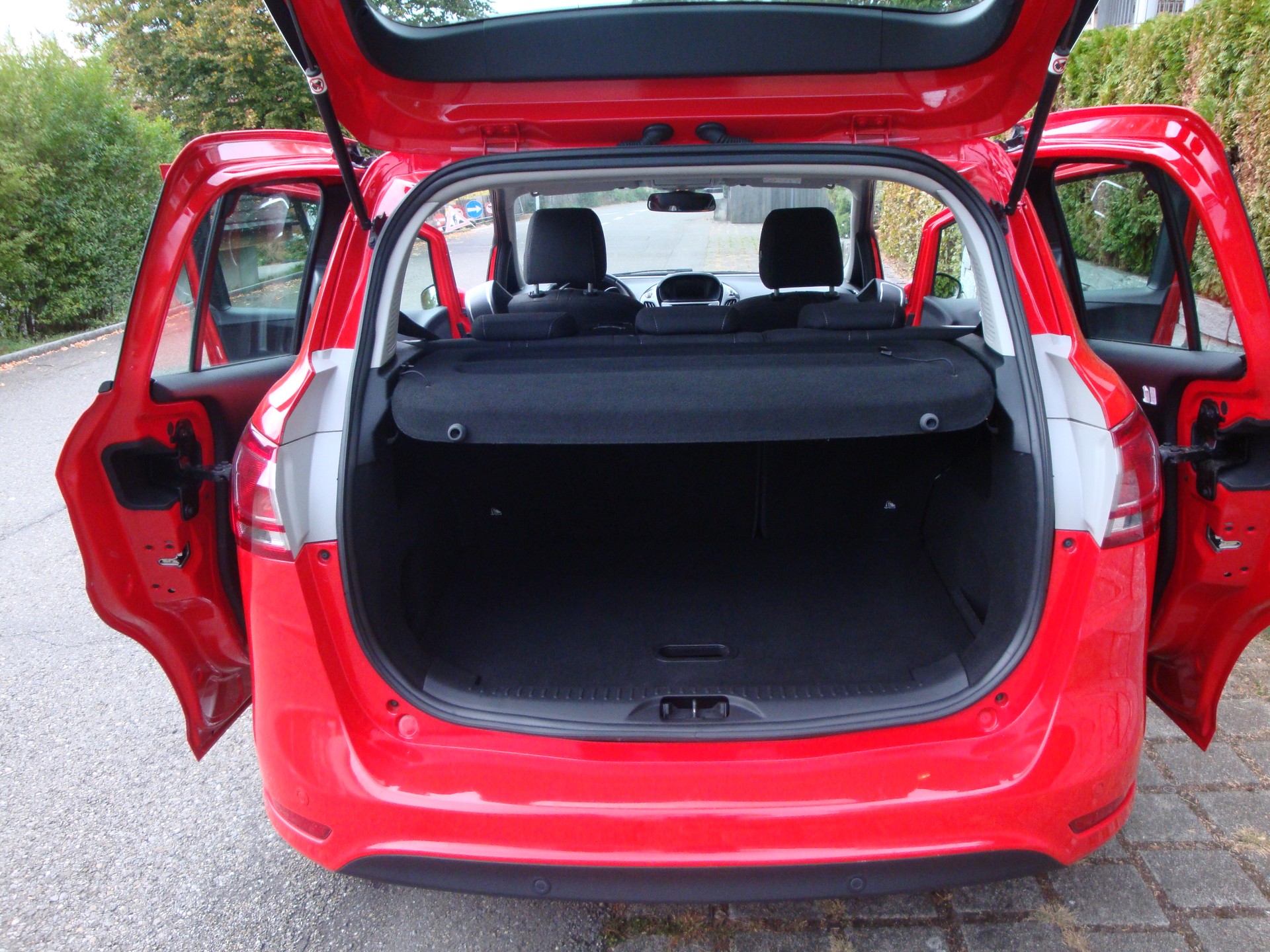 FORD B-Max 1.0 SCTi Titanium-image-9