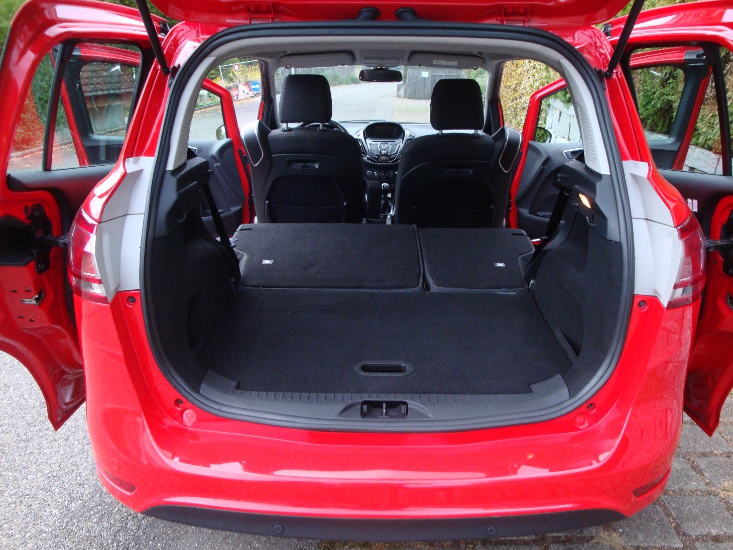 FORD B-Max 1.0 SCTi Titanium-image-11