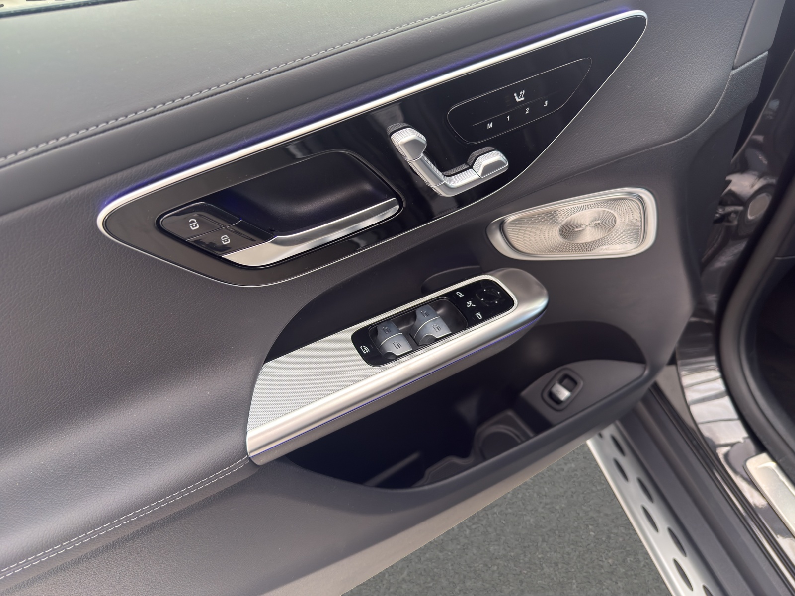 MERCEDES-BENZ GLC 220 d 4Matic 9G-Tronic-image-12