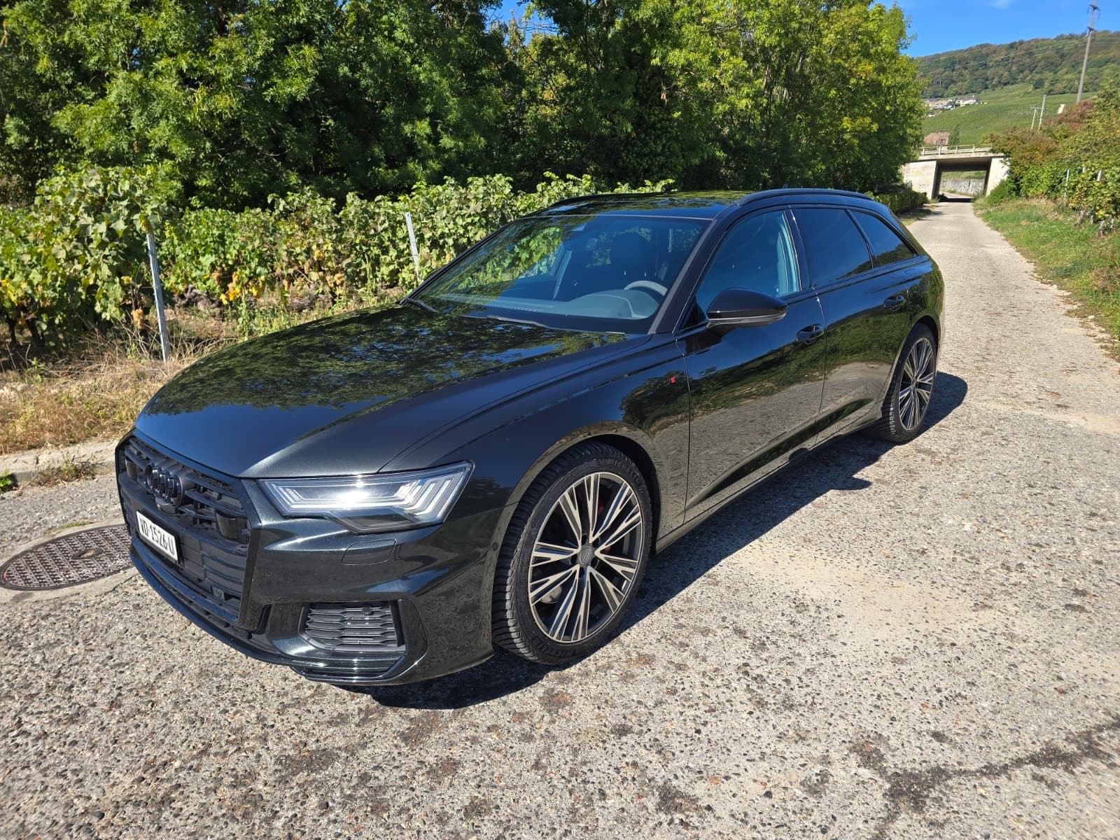 Car photo