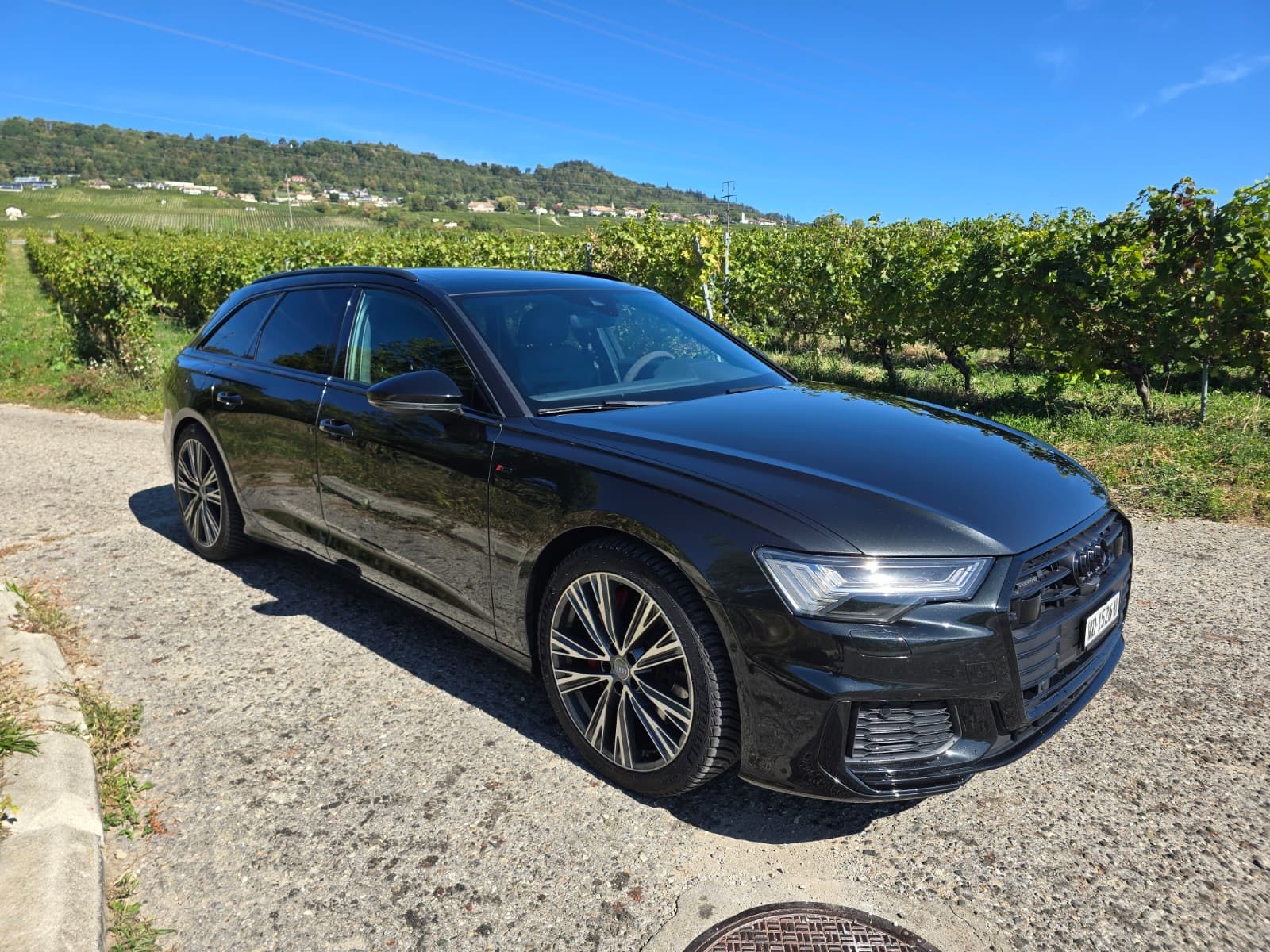 AUDI A6 Avant 55 TFSIe Sport quattro S-tronic-image-2