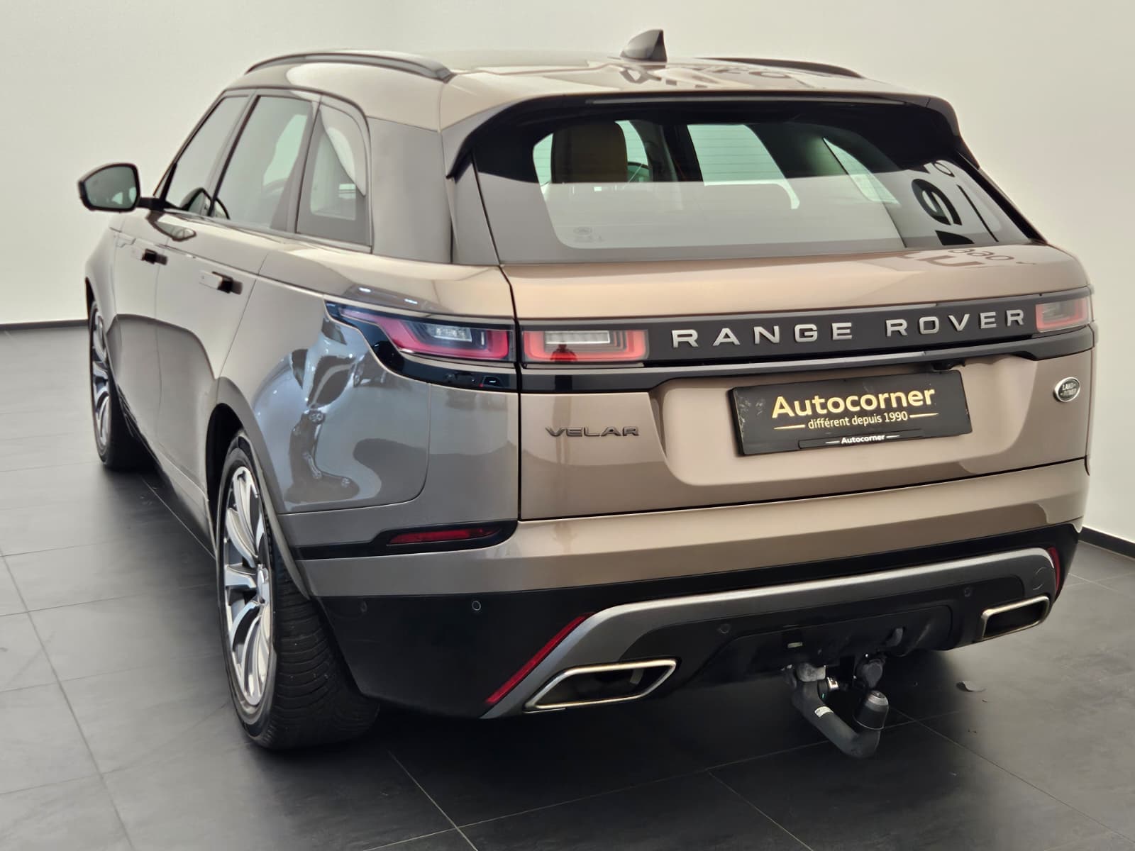 LAND ROVER Range Rover Velar R-Dynamic D 300 HSE Automatic-image-8