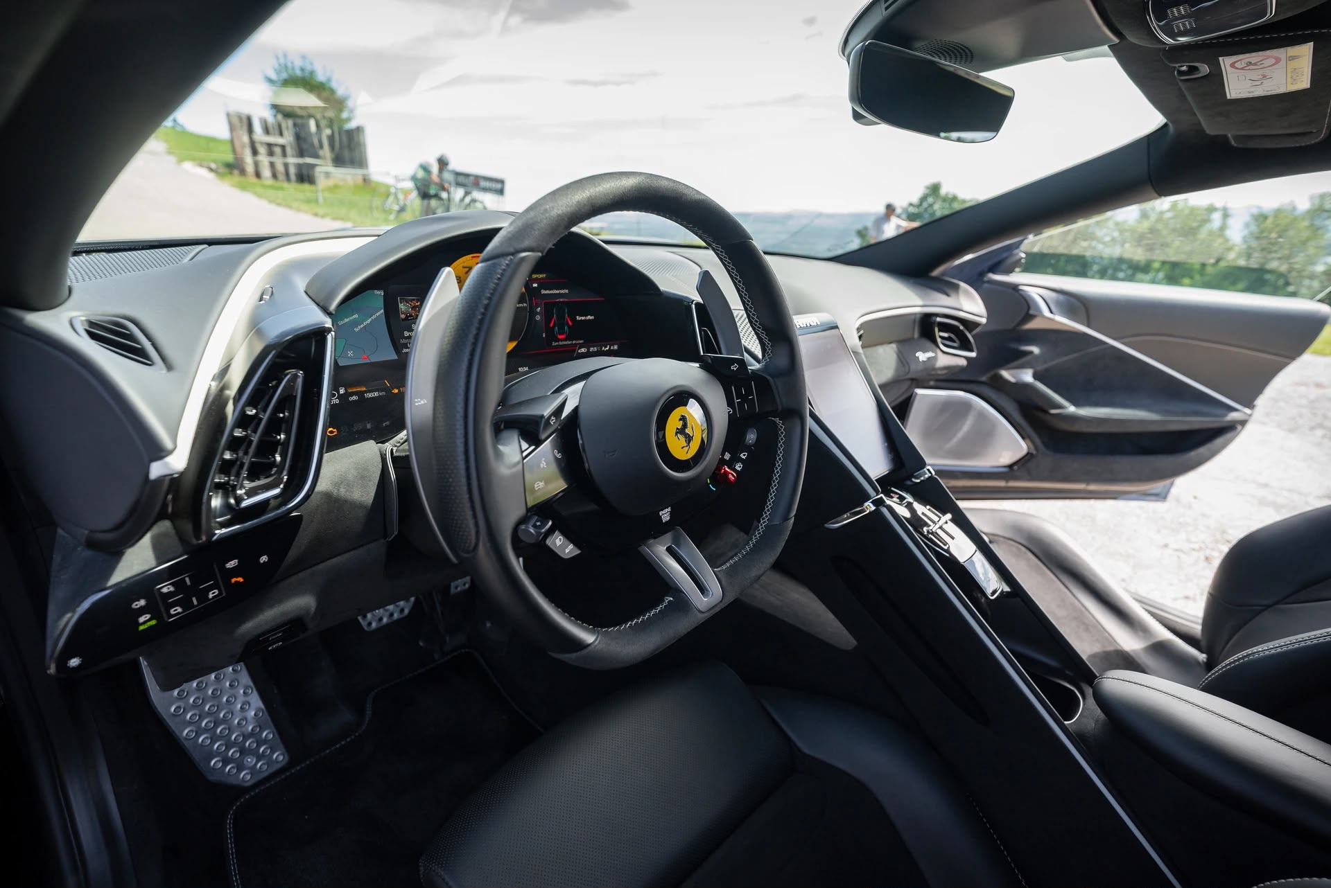 FERRARI Roma 3.9 V8 T-image-4