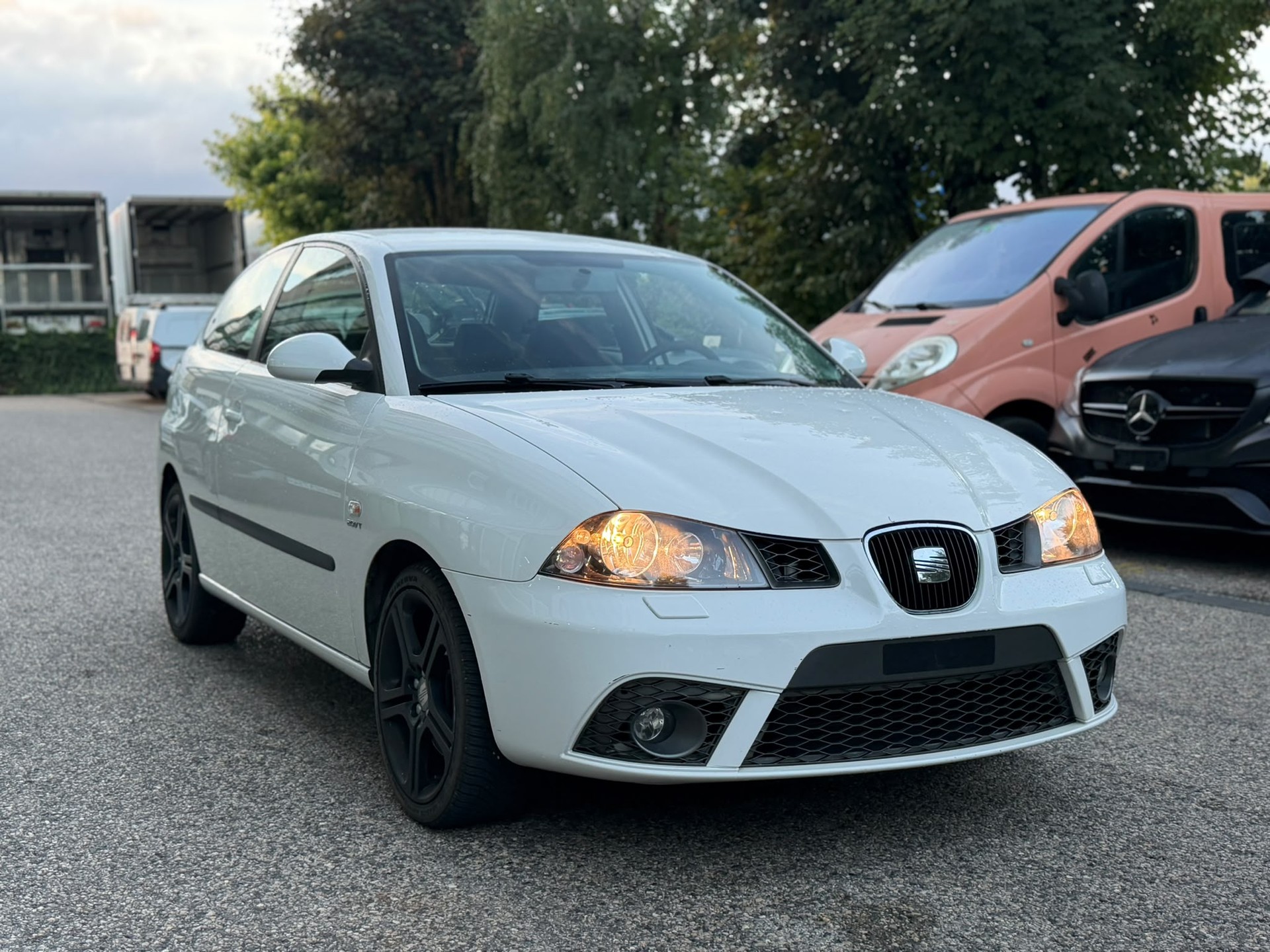 SEAT Ibiza 1.8 20V Turbo FR-showroom-element-2