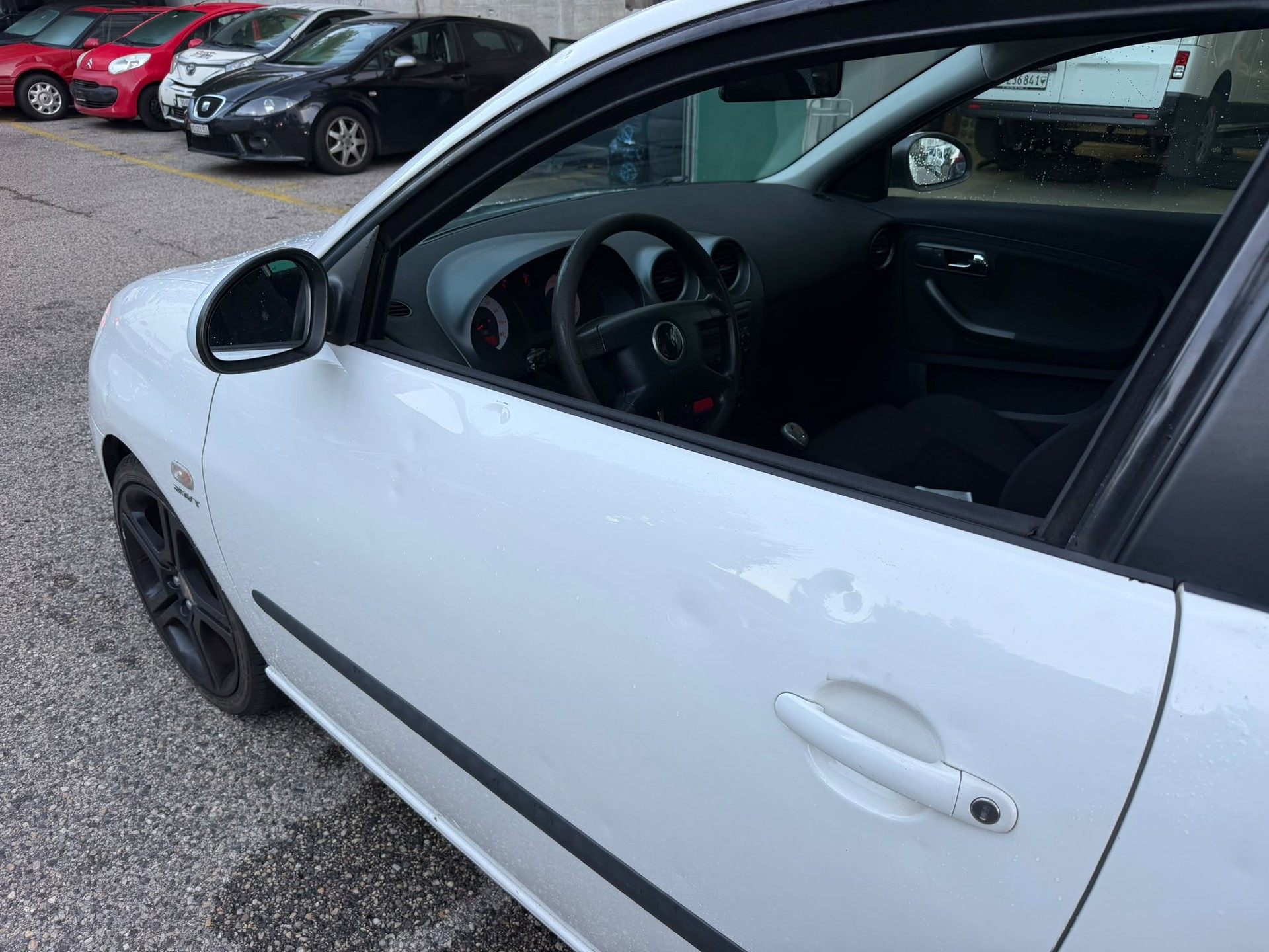 SEAT Ibiza 1.8 20V Turbo FR-image-14
