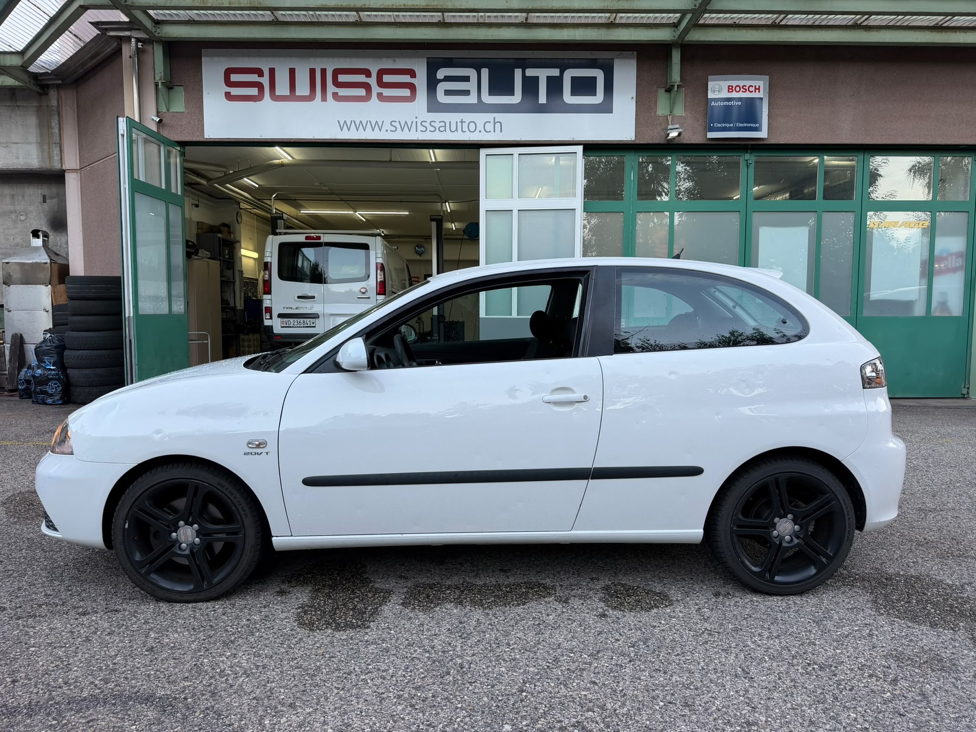 SEAT Ibiza 1.8 20V Turbo FR-image-5