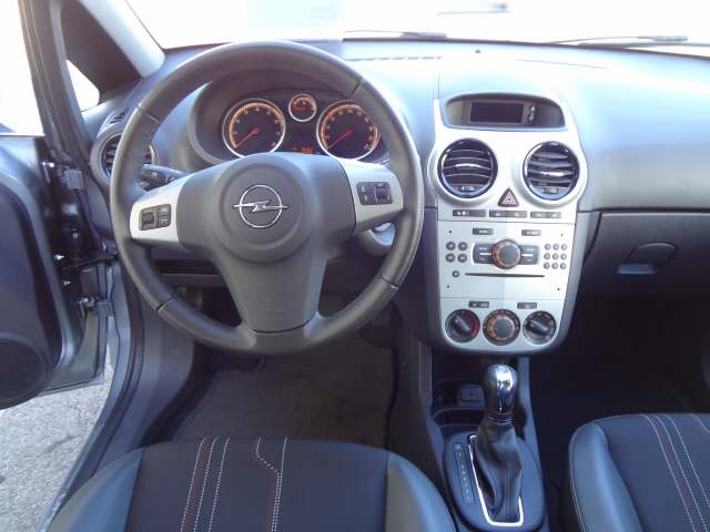 OPEL Corsa 1.4 Anniversary-image-8