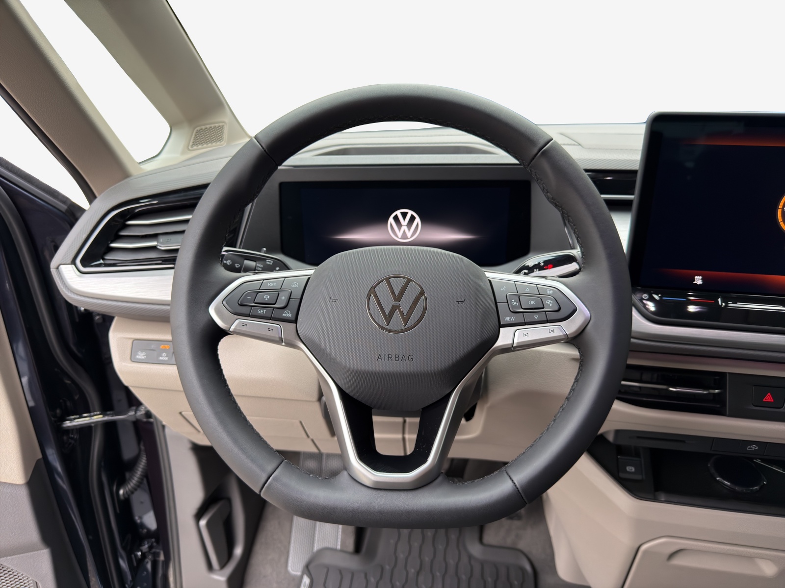 VW California eHybrid Beach Ocean 4Motion-image-9