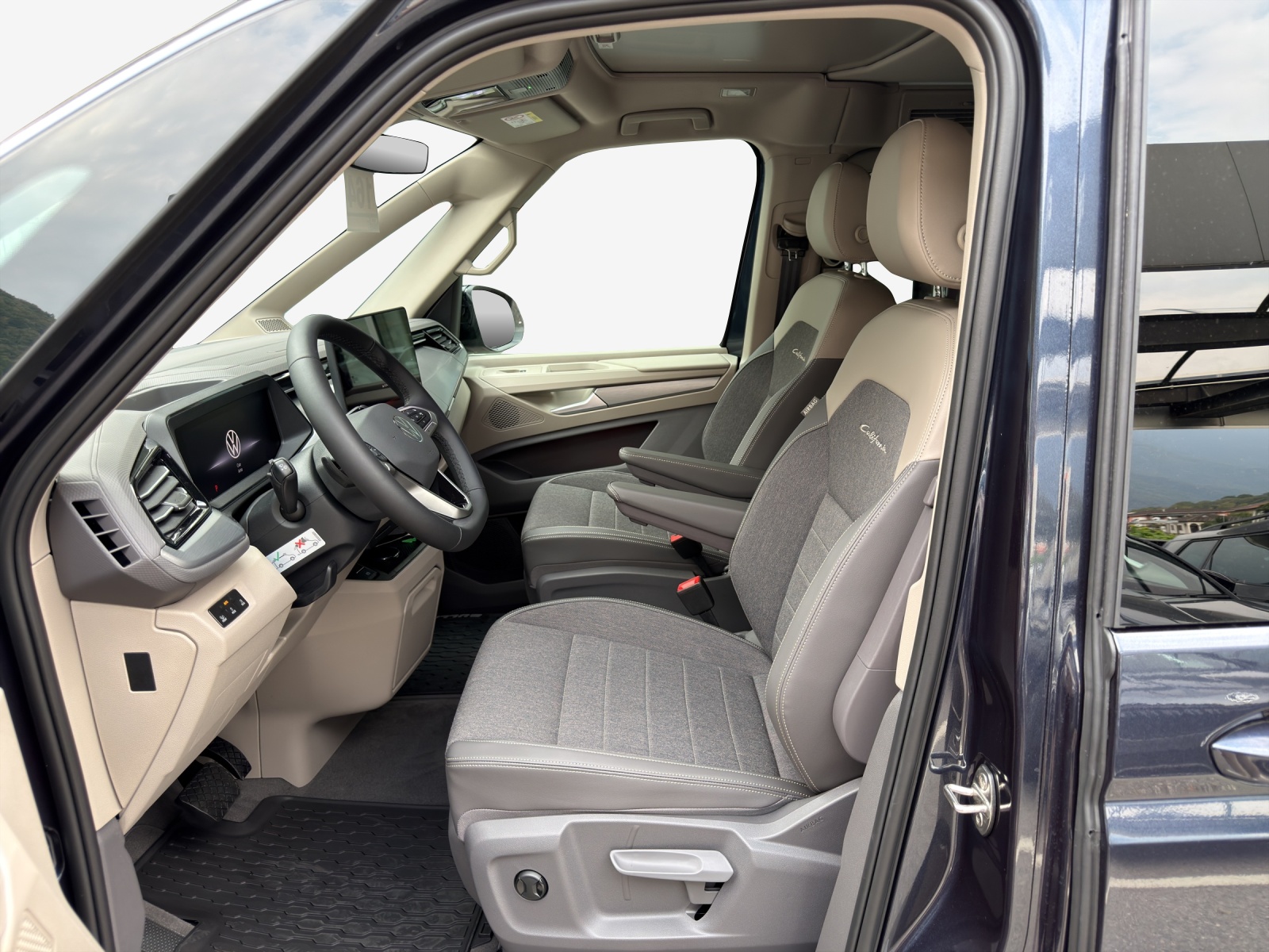 VW California eHybrid Beach Ocean 4Motion-image-7