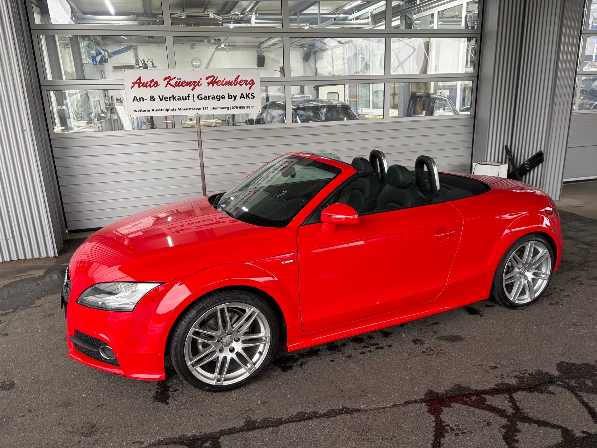 AUDI TTS 2.0 TFSi Quattro S-Line-image-2