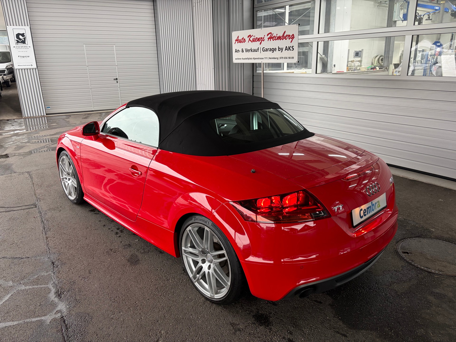 AUDI TTS 2.0 TFSi Quattro S-Line-image-4