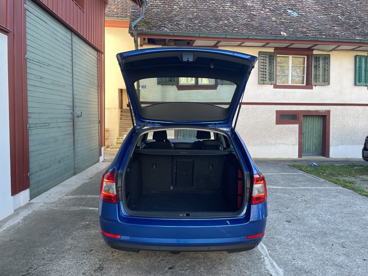 SKODA Octavia Combi 2.0 TDI Ambition 4x4-image-7