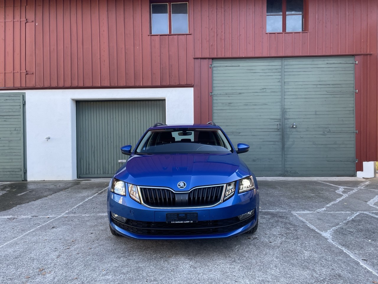 SKODA Octavia Combi 2.0 TDI Ambition 4x4-image-5