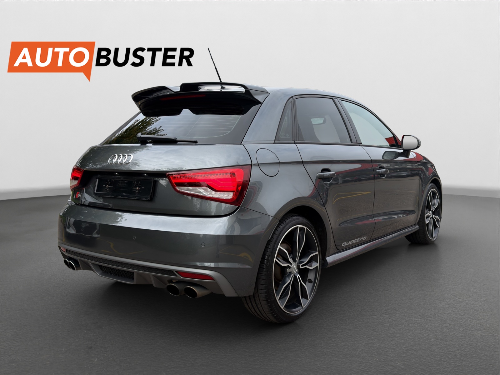 AUDI S1 Sportback 2.0 TFSI Sport quattro-image-4