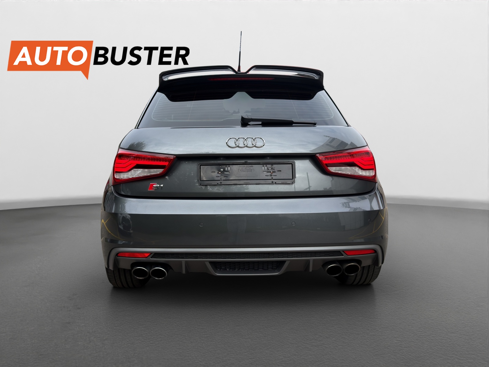 AUDI S1 Sportback 2.0 TFSI Sport quattro-showroom-element-3
