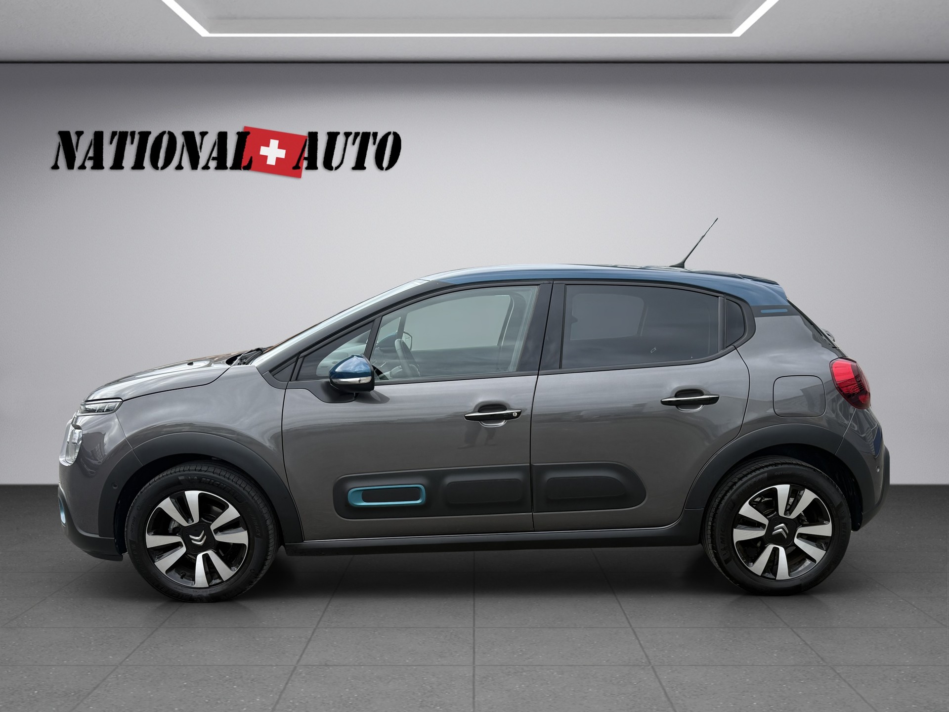 CITROEN C3 1.2i PureTech Swiss Edition EAT6-image-1