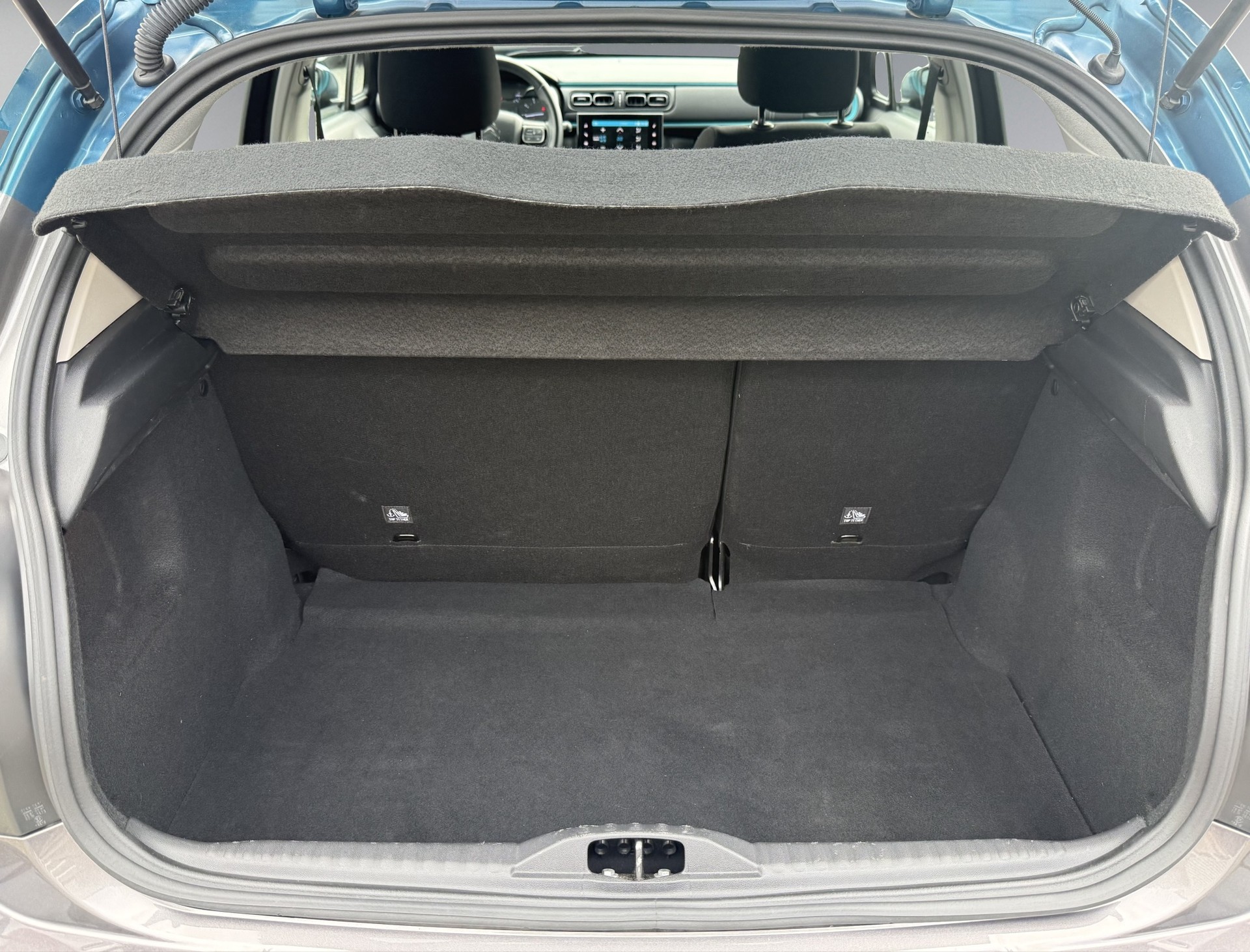 CITROEN C3 1.2i PureTech Swiss Edition EAT6-image-13