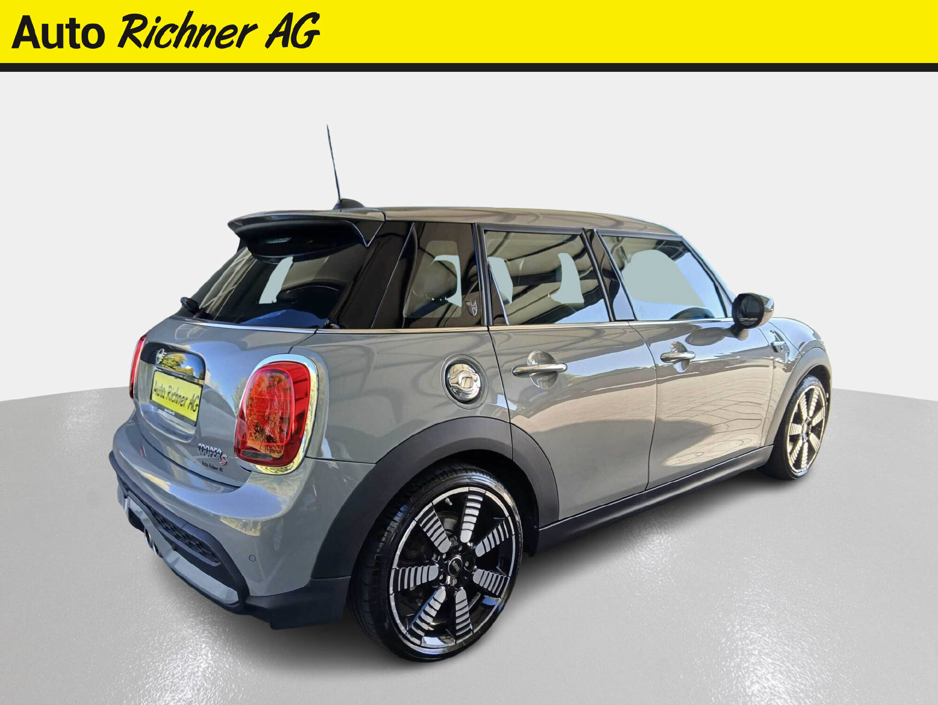 MINI Mini F55 2.0i Cooper S SDKG-image-3