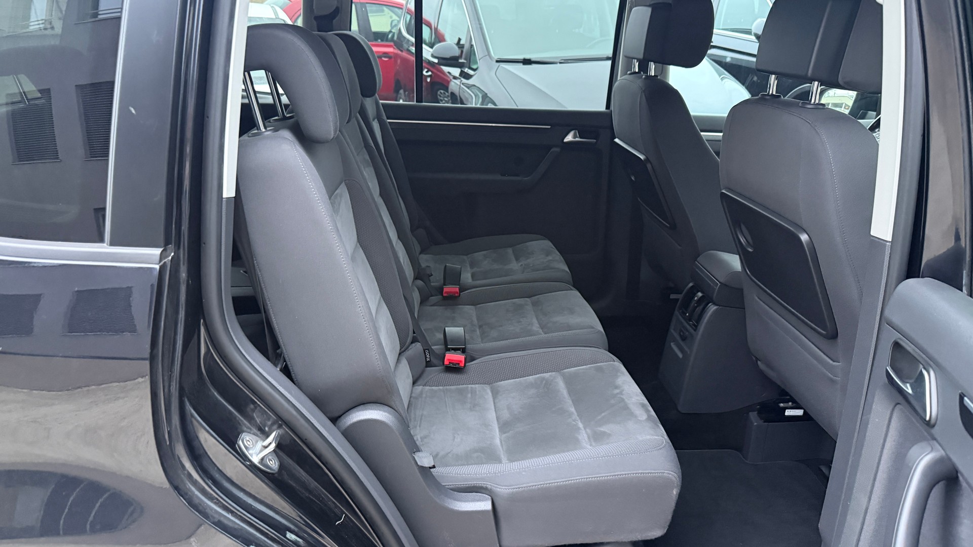VW Touran 2.0 TDI Highline DSG frisch ab MFK, Servicegepflegt , 7 Plätze, 1 Jahre oder 20000km Garantie-image-11