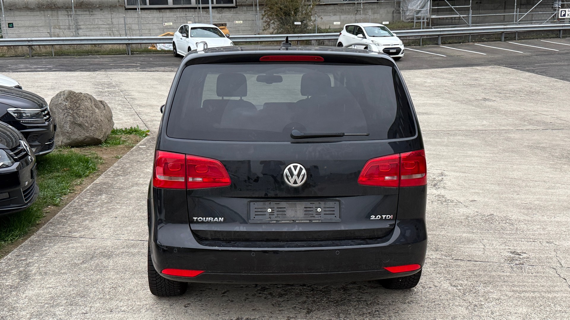 VW Touran 2.0 TDI Highline DSG frisch ab MFK, Servicegepflegt , 7 Plätze, 1 Jahre oder 20000km Garantie-image-4