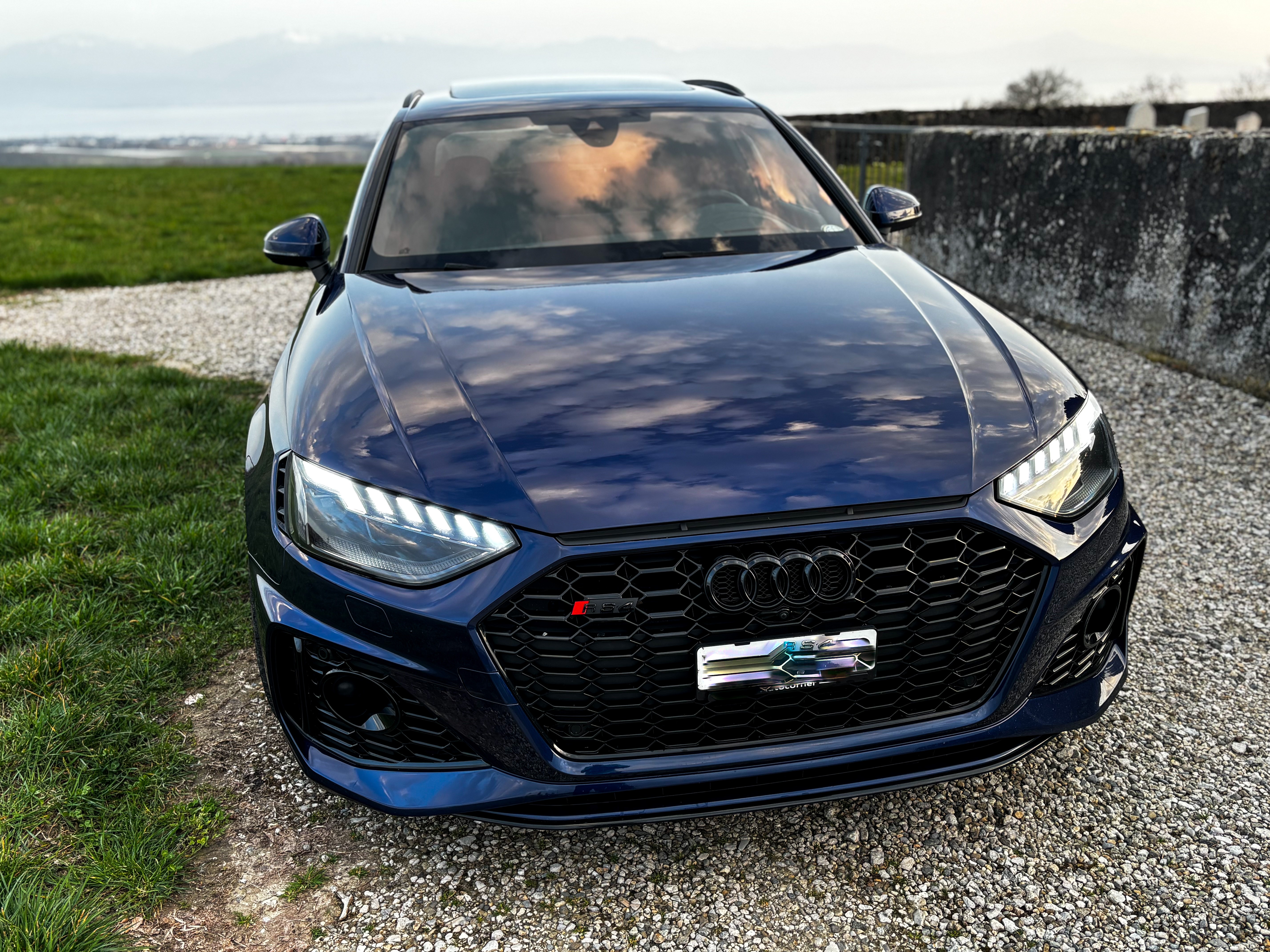 Car photo