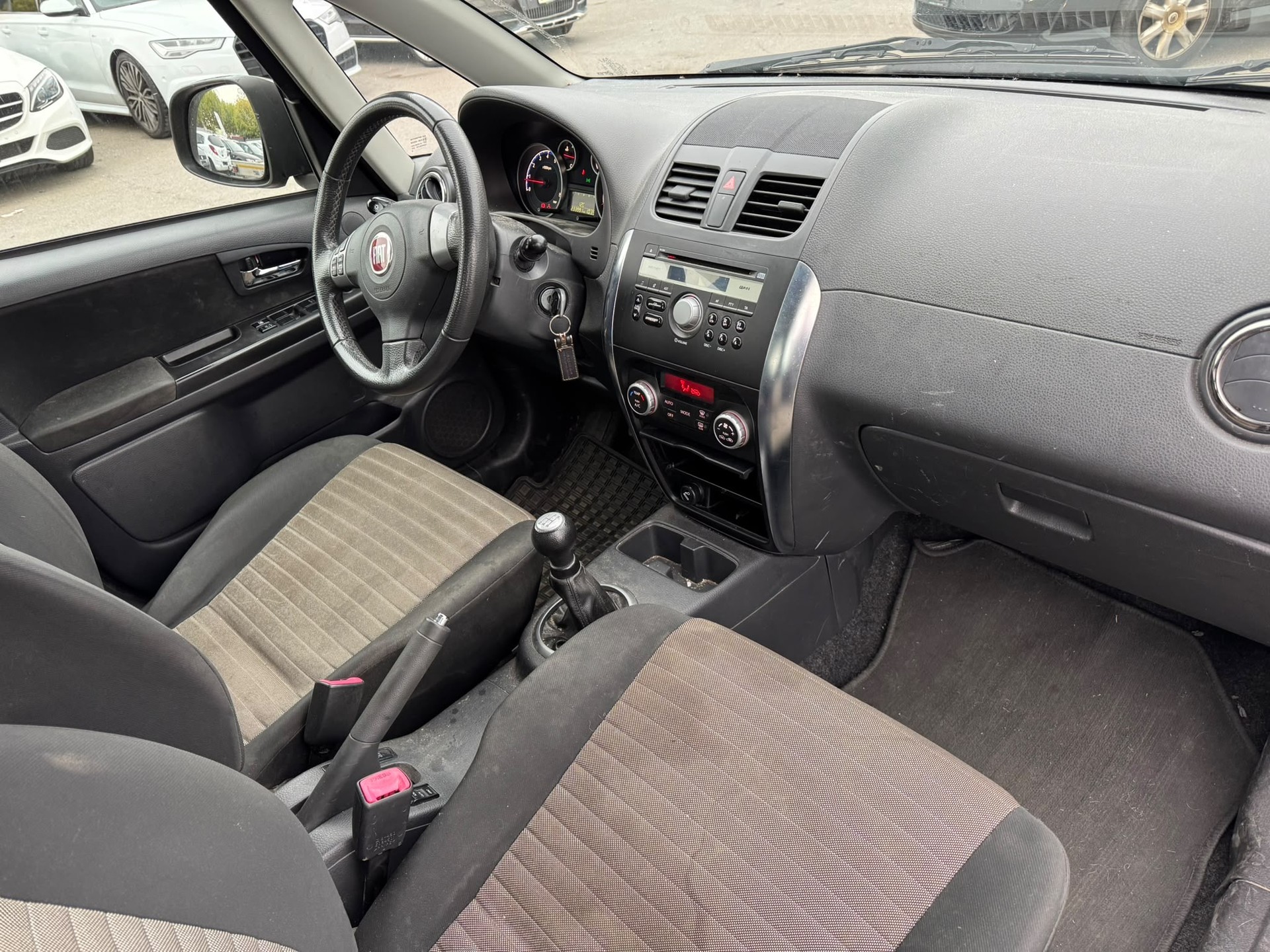FIAT Sedici 1.6 4WD Emotion-image-6