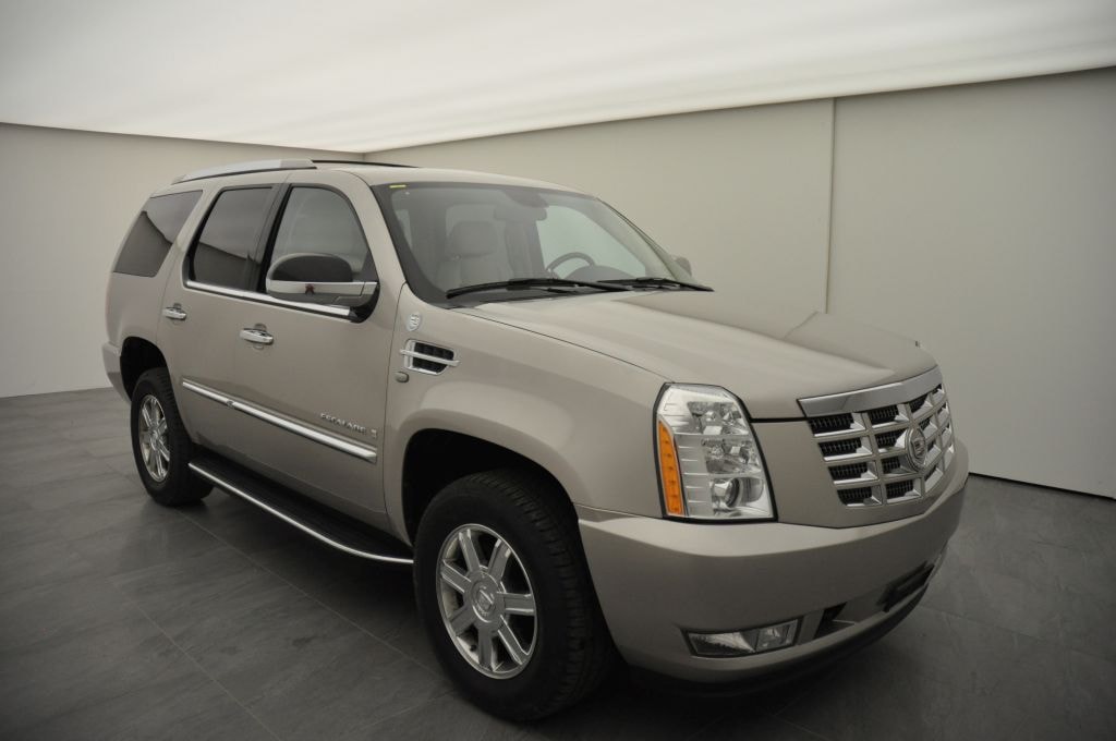 CADILLAC Escalade 6.2 Sport Luxury-image-2