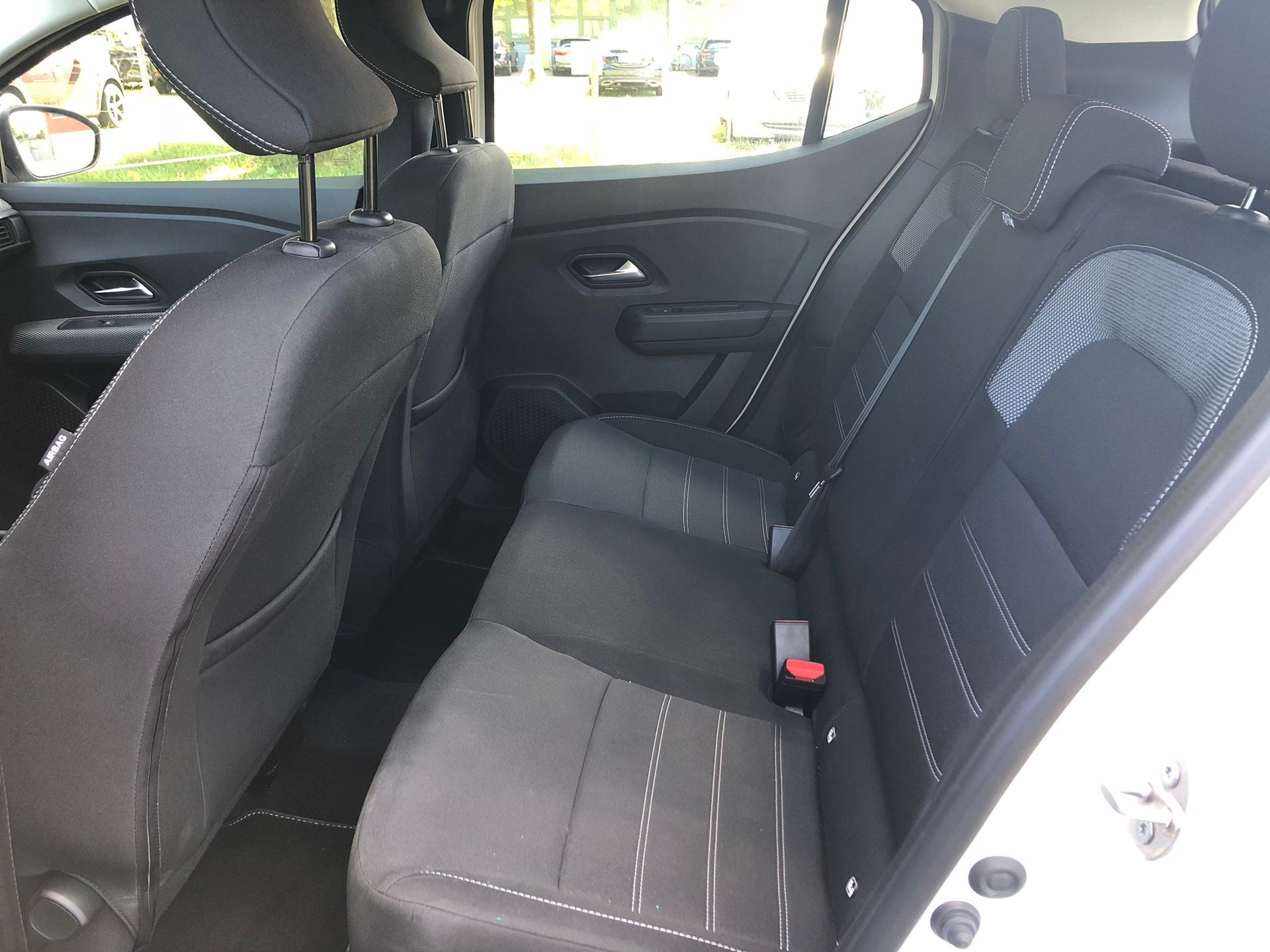 DACIA Sandero TCe 90 Expression CVT-image-10