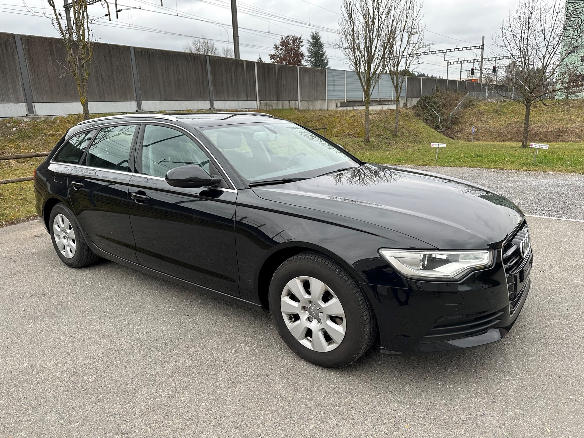 AUDI A6 Avant 2.0 TDI multitronic-image-5