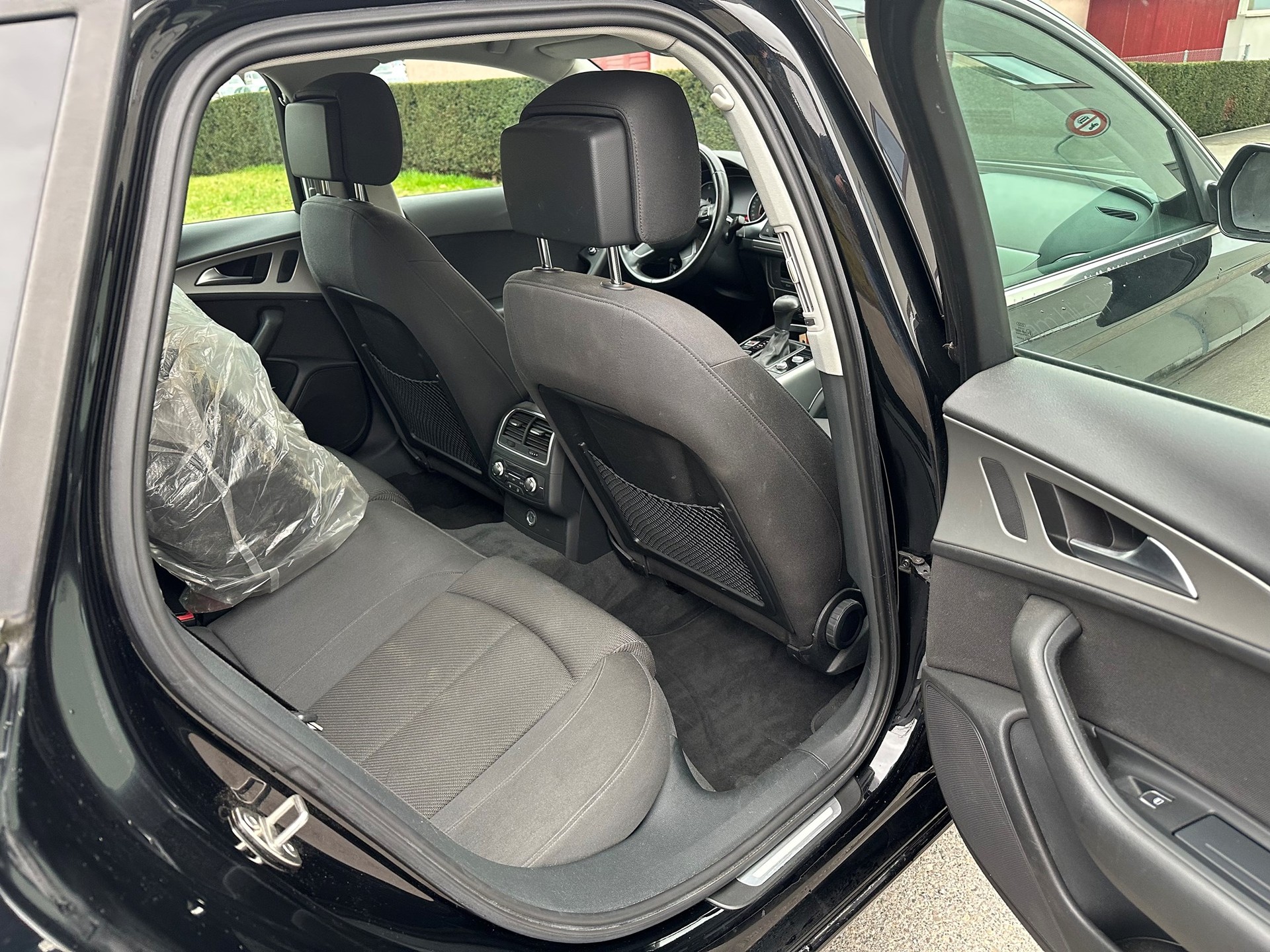 AUDI A6 Avant 2.0 TDI multitronic-image-7