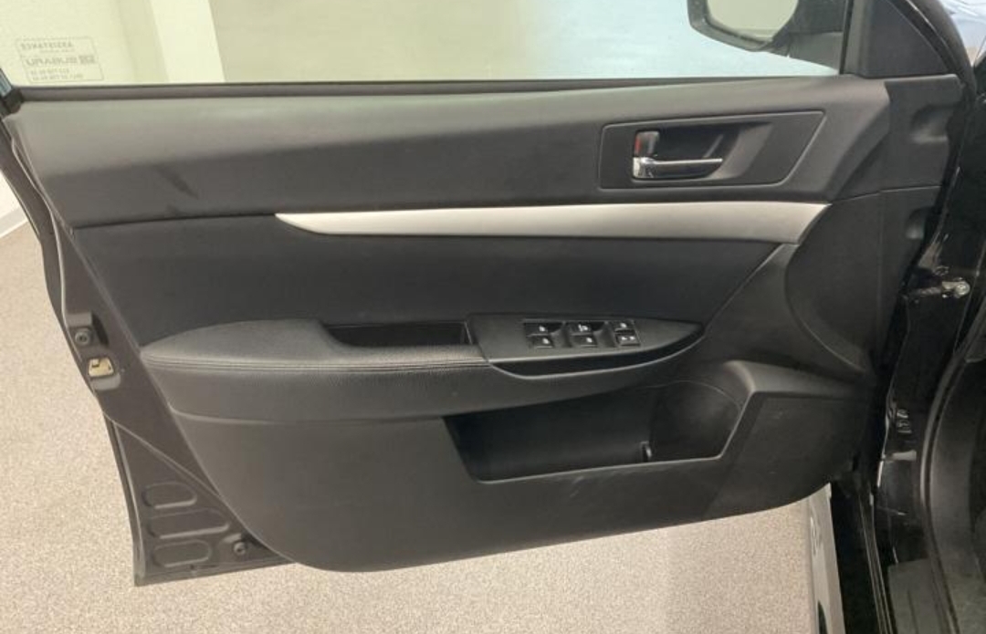 SUBARU Legacy 2.0i Swiss AWD Lineartronic-image-6
