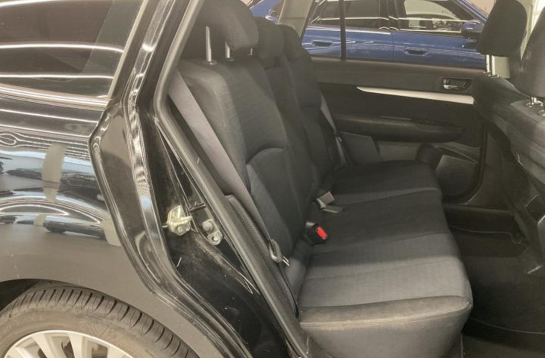 SUBARU Legacy 2.0i Swiss AWD Lineartronic-image-7