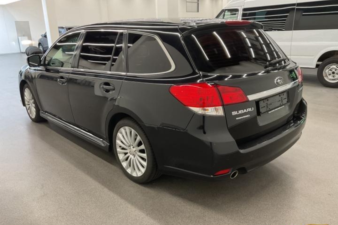 SUBARU Legacy 2.0i Swiss AWD Lineartronic-image-10