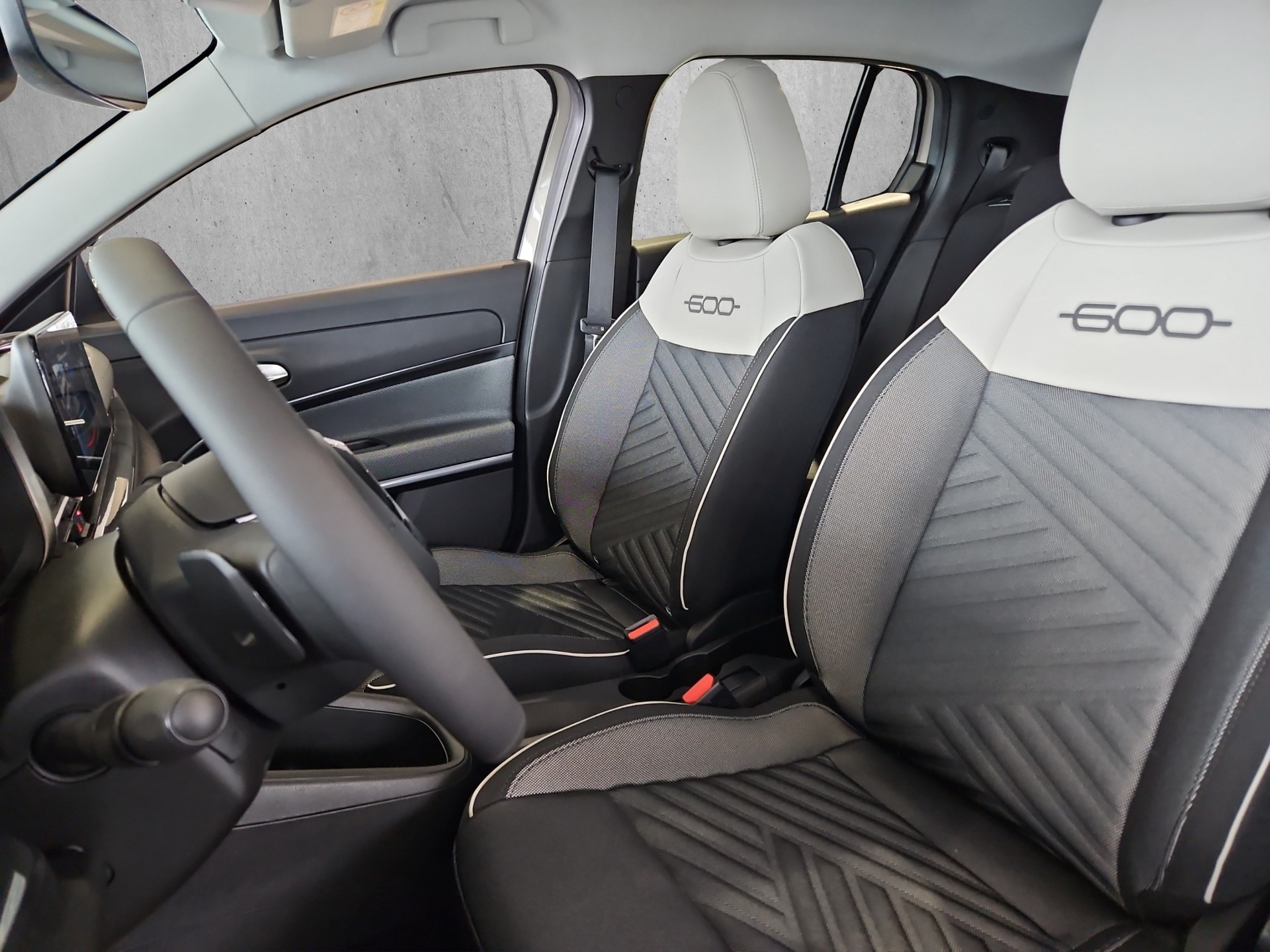 FIAT 600 1.2 Hybrid 136 Cult-image-6