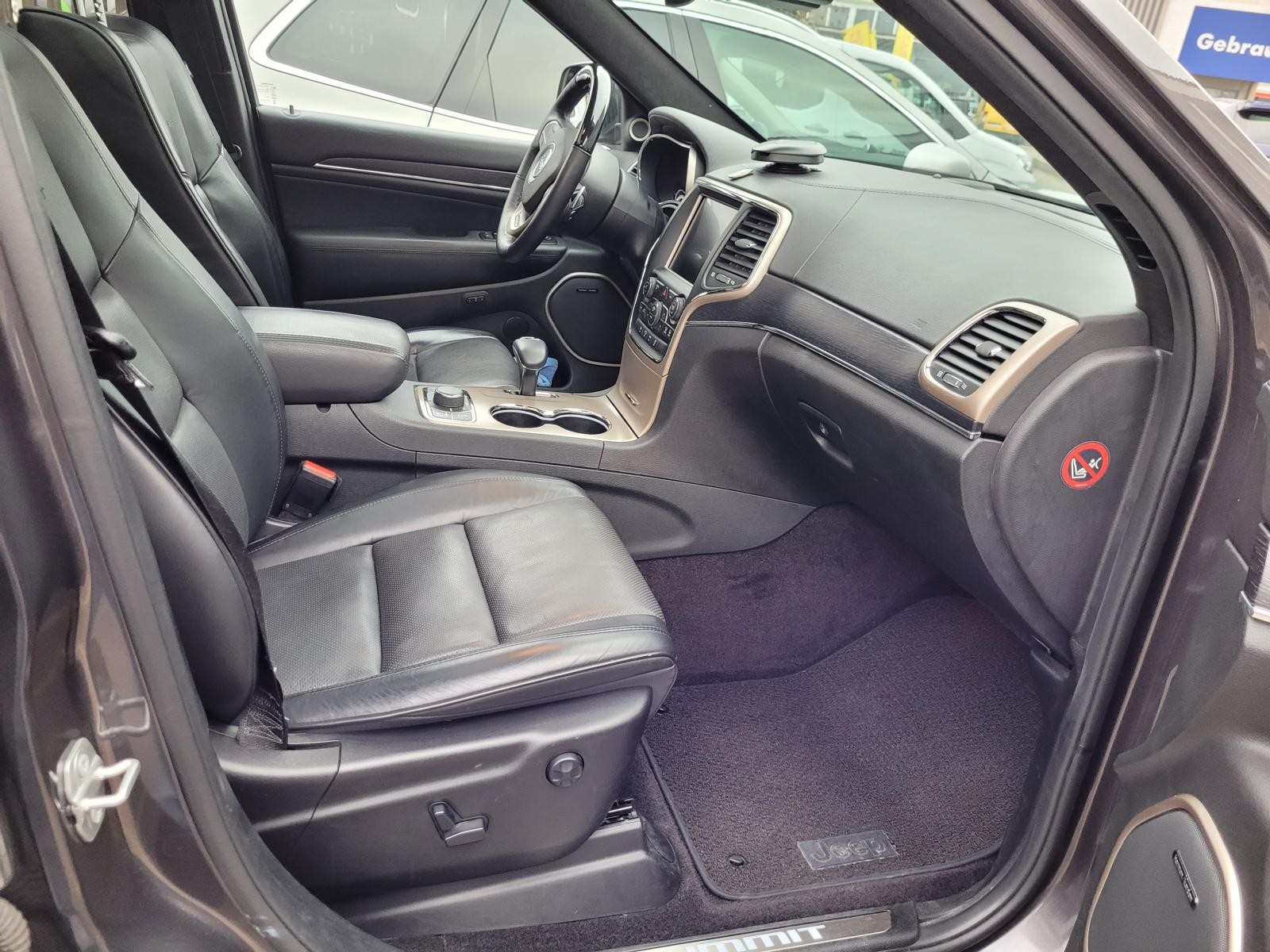 JEEP Grand Cherokee 3.0 CRD Summit Automatic-image-10
