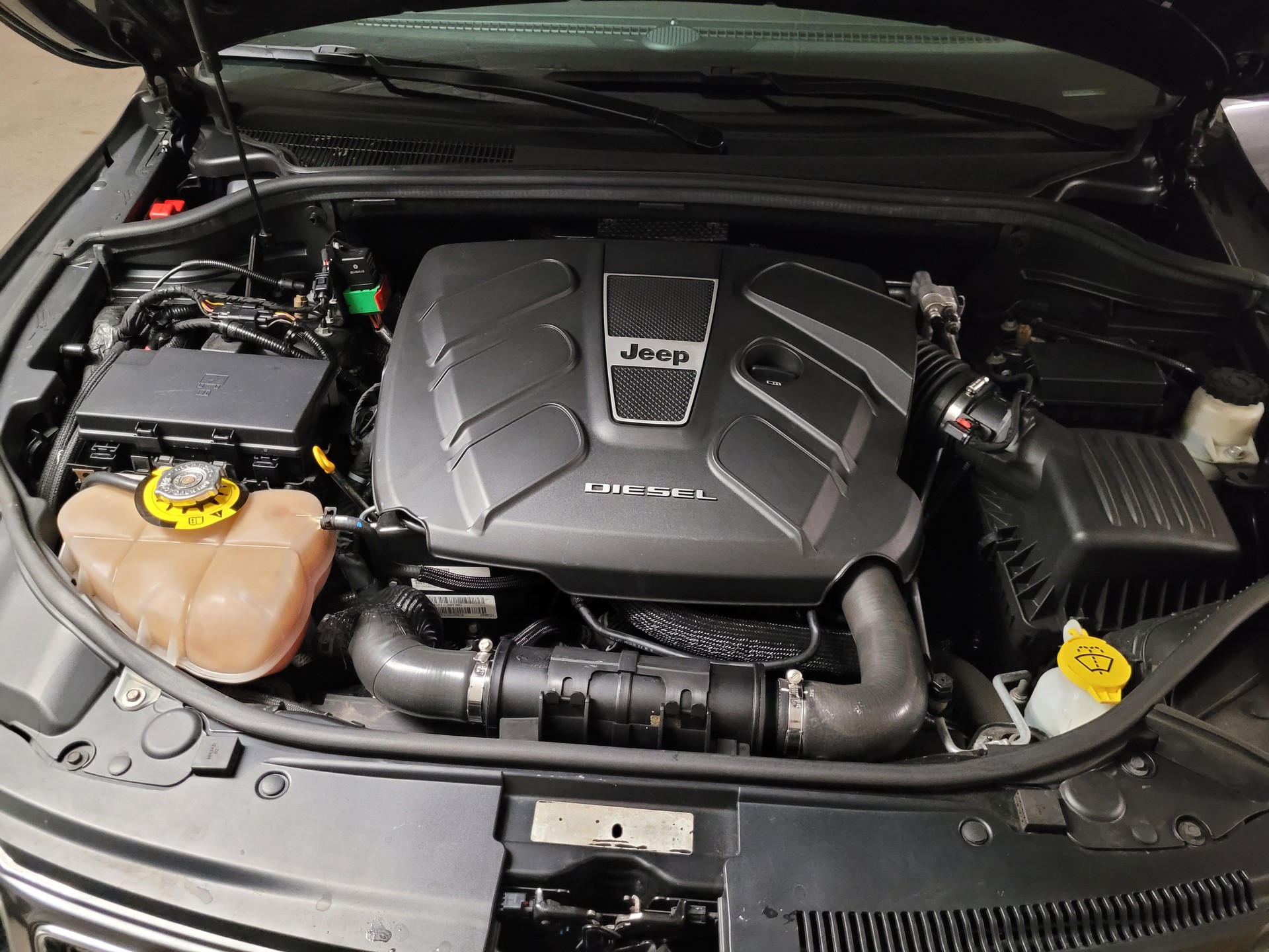 JEEP Grand Cherokee 3.0 CRD Summit Automatic-image-17