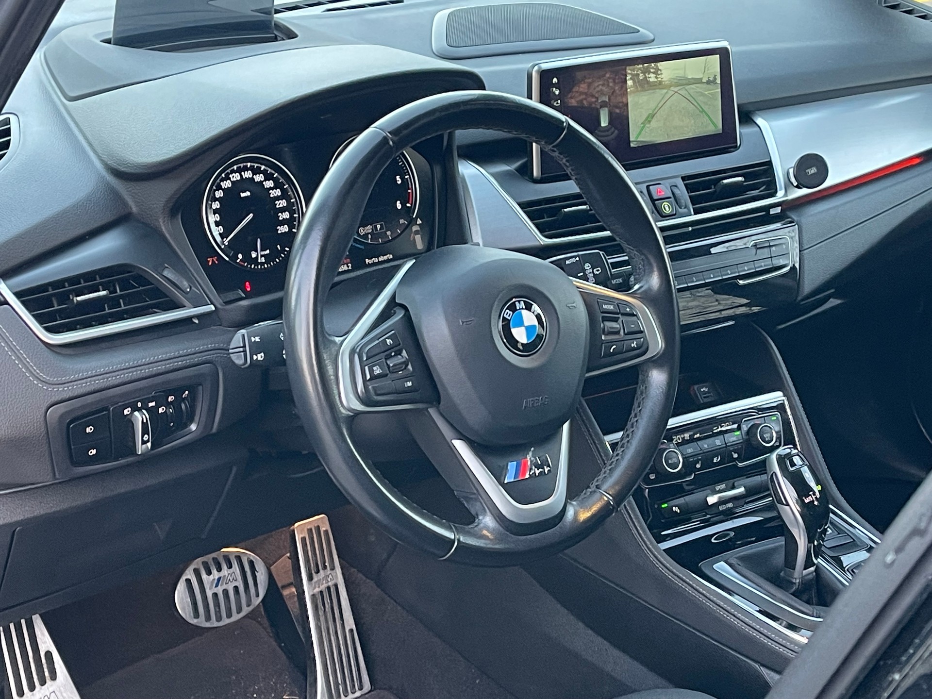 BMW 218d xDrive Gran Tourer Steptronic Sport Line-image-6