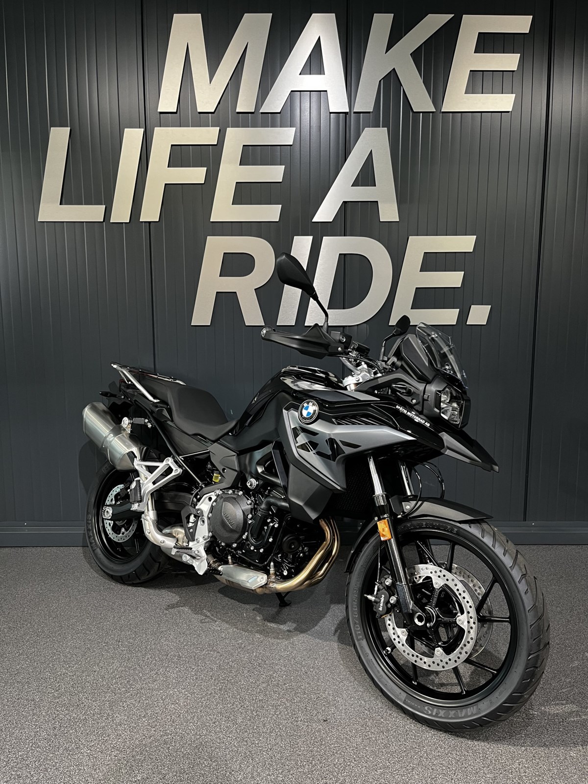 BMW F 800 GS Triple Black-showroom-element-1