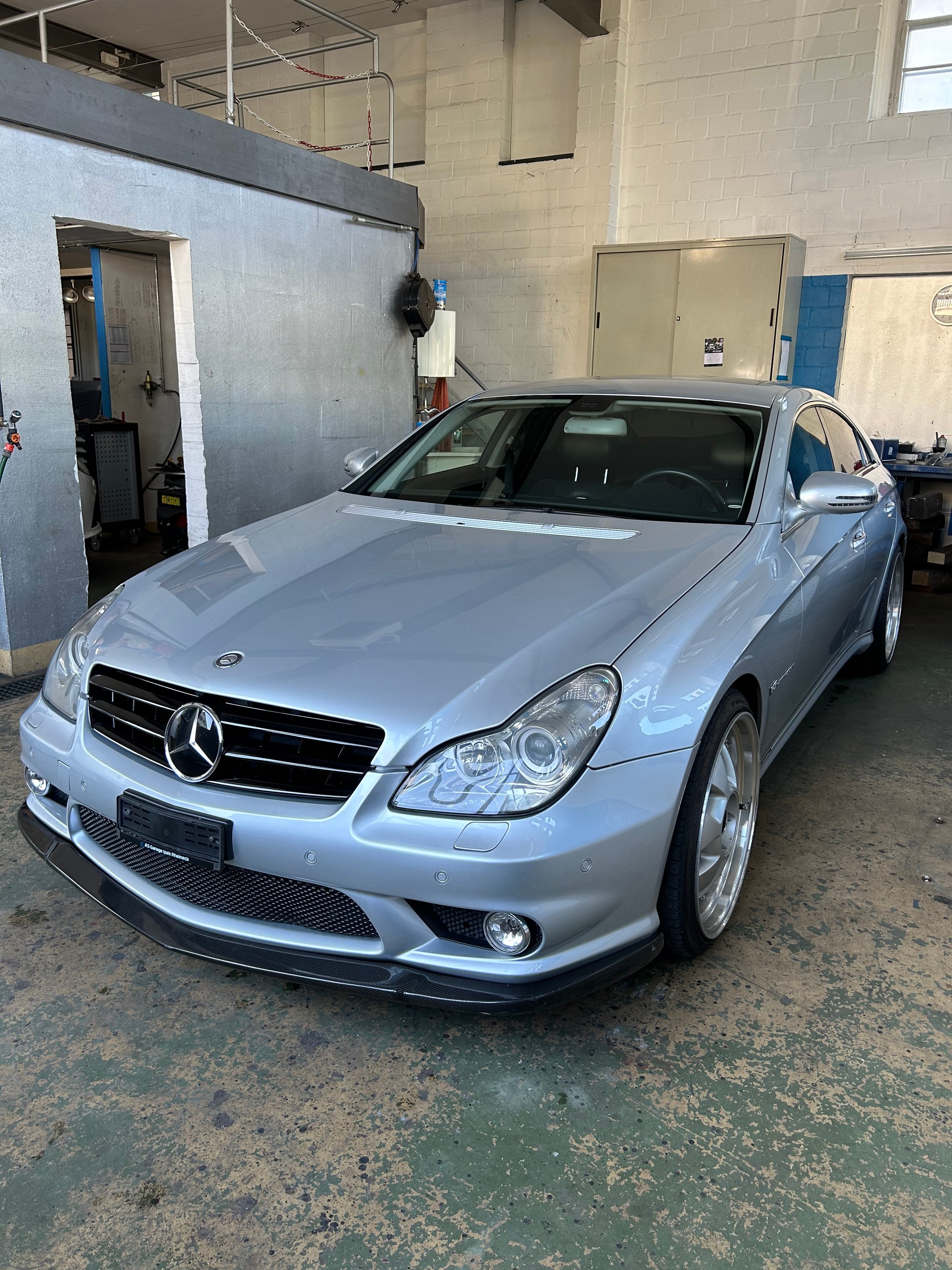 MERCEDES-BENZ CLS 55 AMG Automatic-image-2