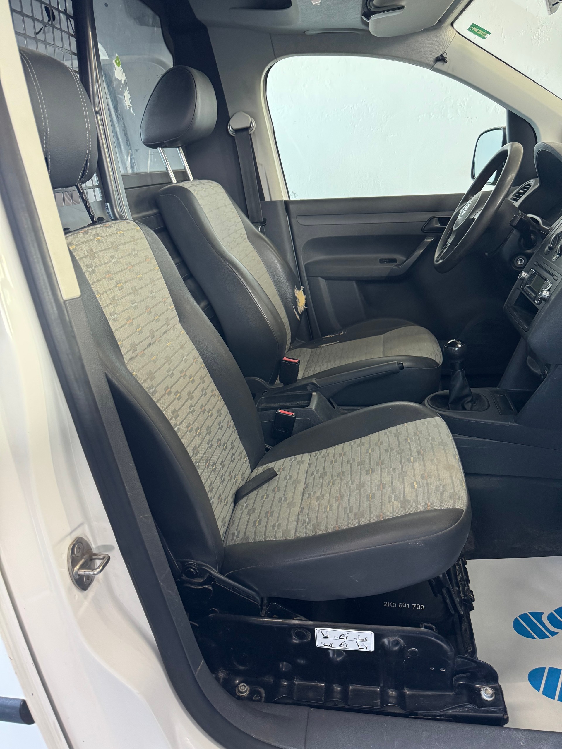 VW Caddy Maxi 1.2 TSI-image-17