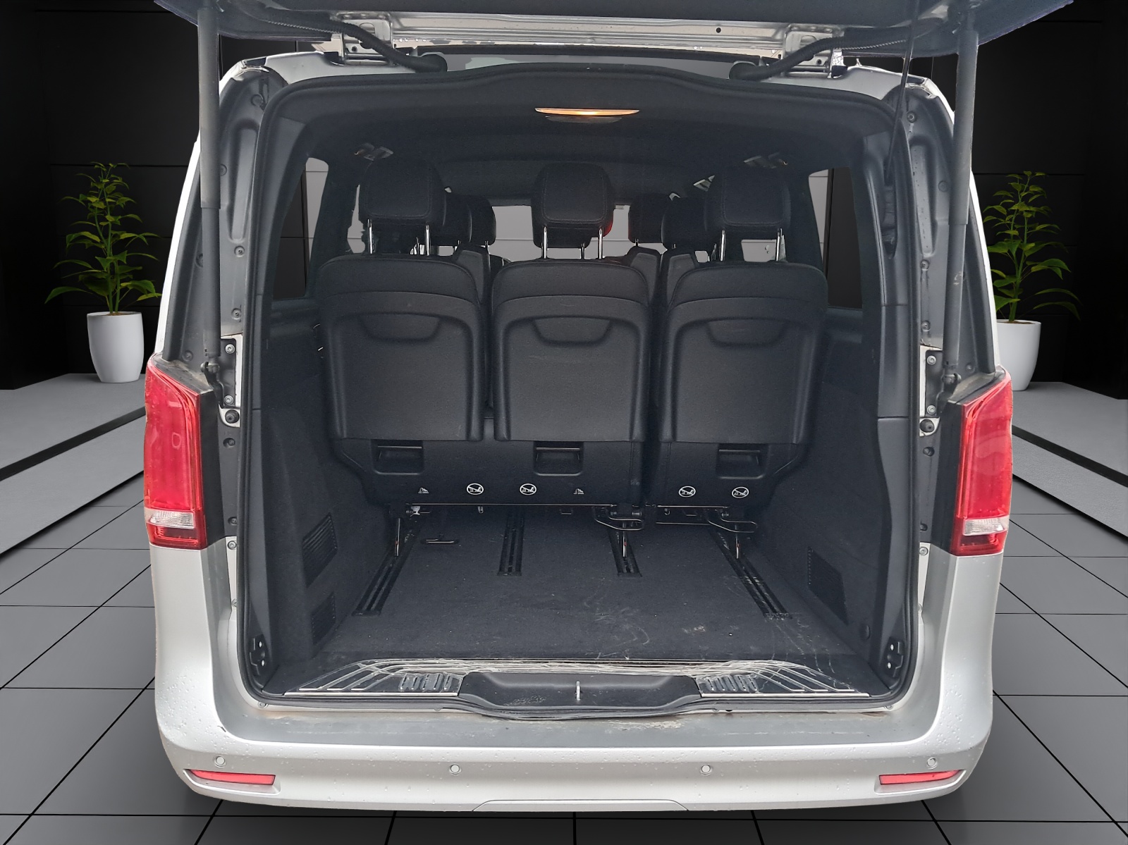 Image MERCEDES-BENZ V-300 V 300 d lang Swiss Edition 4Matic 9G-Tronic