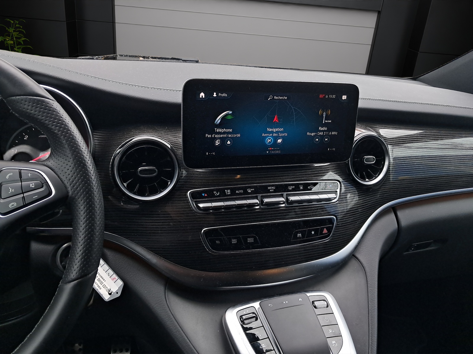 Image MERCEDES-BENZ V-300 V 300 d lang Swiss Edition 4Matic 9G-Tronic