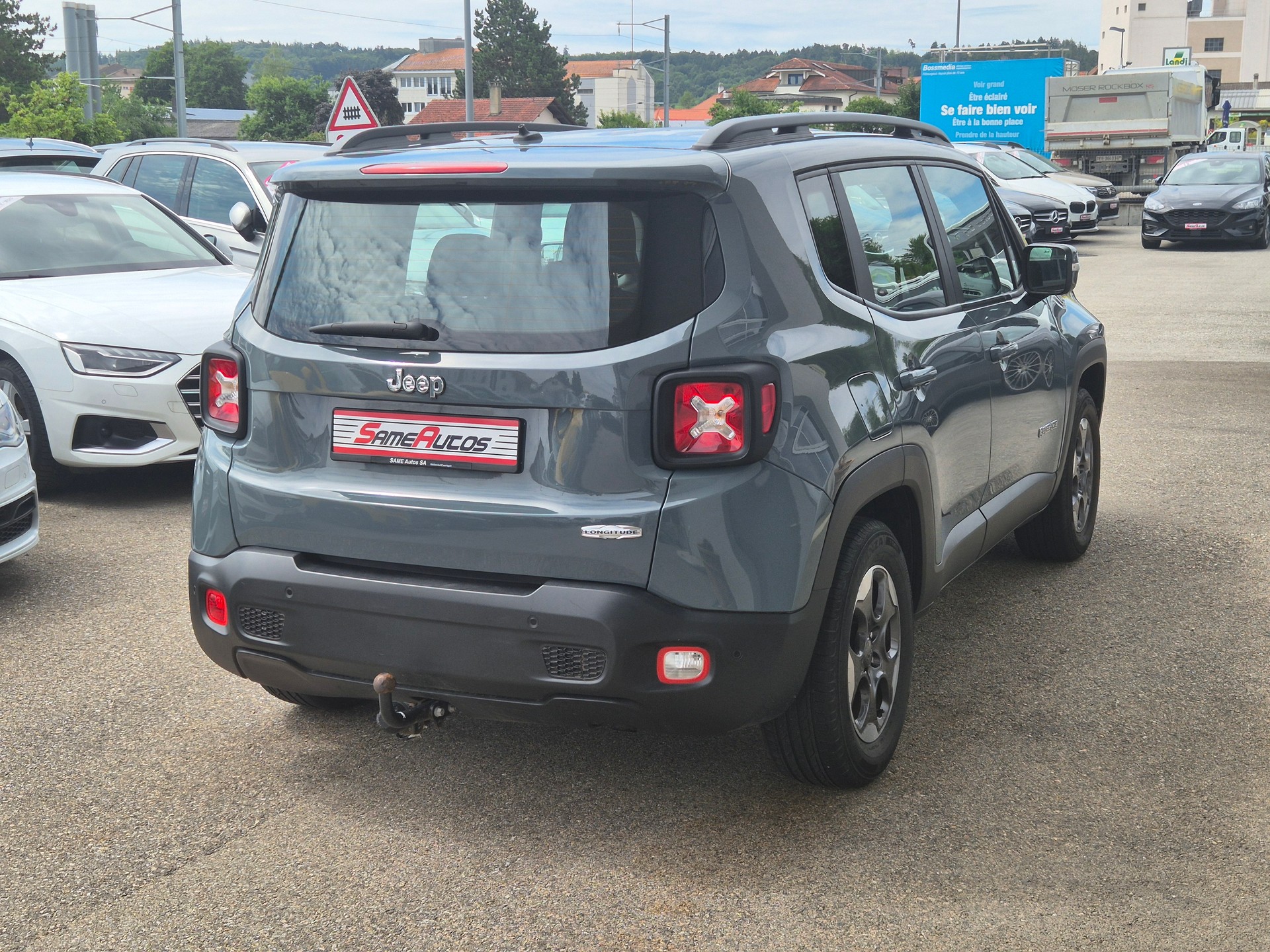 JEEP Renegade 1.4 Turbo Longitude-image-1